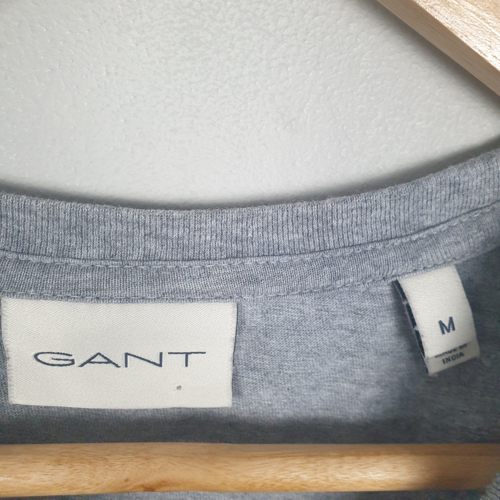 Gant T Shirt Mens Medium Grey Shield Logo Classic Preppy Casual Minimalist gallery
