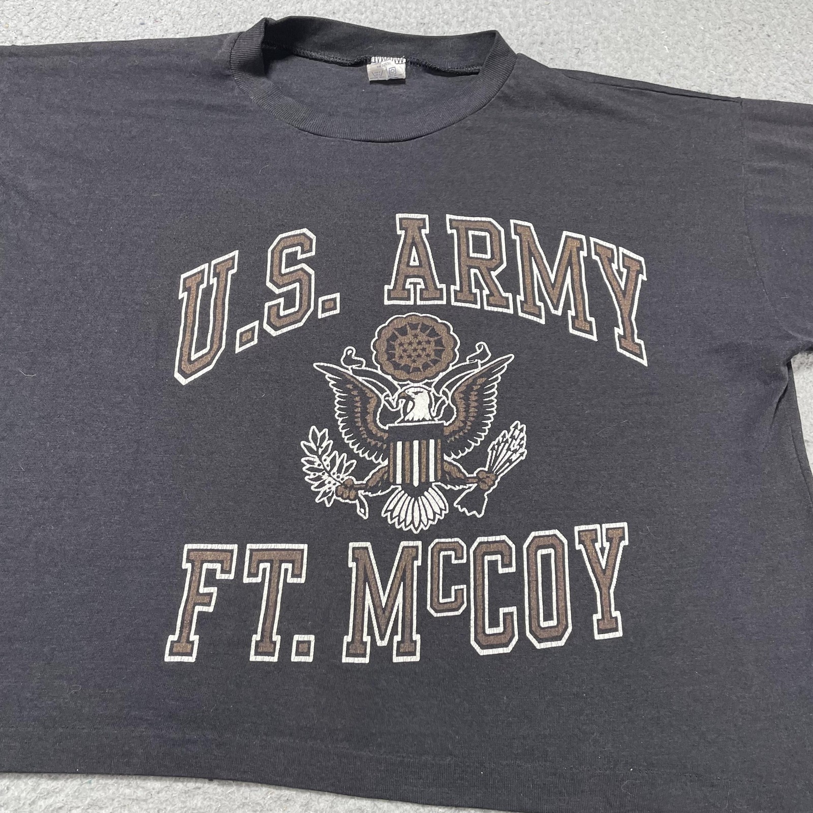 Vintage U.S. Army Ft McCoy Shirt Mens Large Black Graphic Tee Artex 50/50 USA gallery