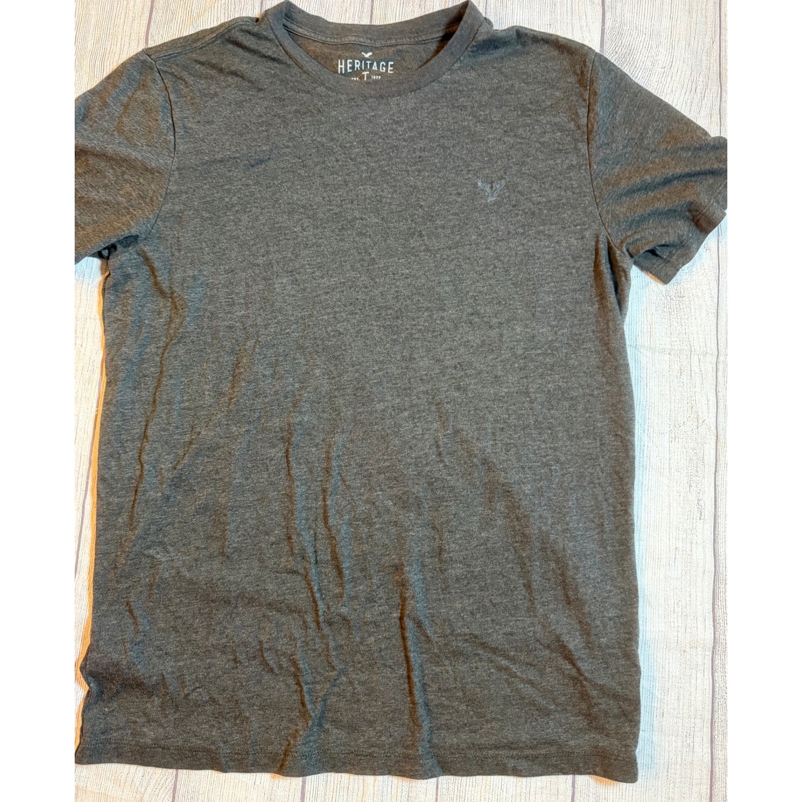 American Eagle Heritage Tee Mens Medium Charcoal Gray Heather Eagle Logo T-Shirt gallery