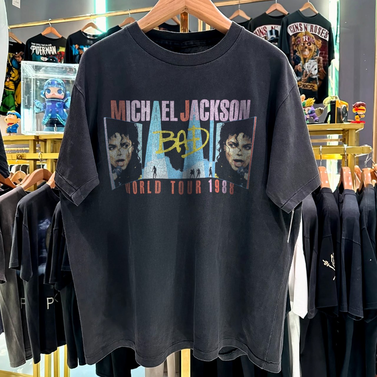 1988 Michael Jackson Bad World Tour Classic T-Shirt Black XL gallery