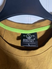 Switch Remarkable T-Shirt Mens Large Buckle Straps Pockets
