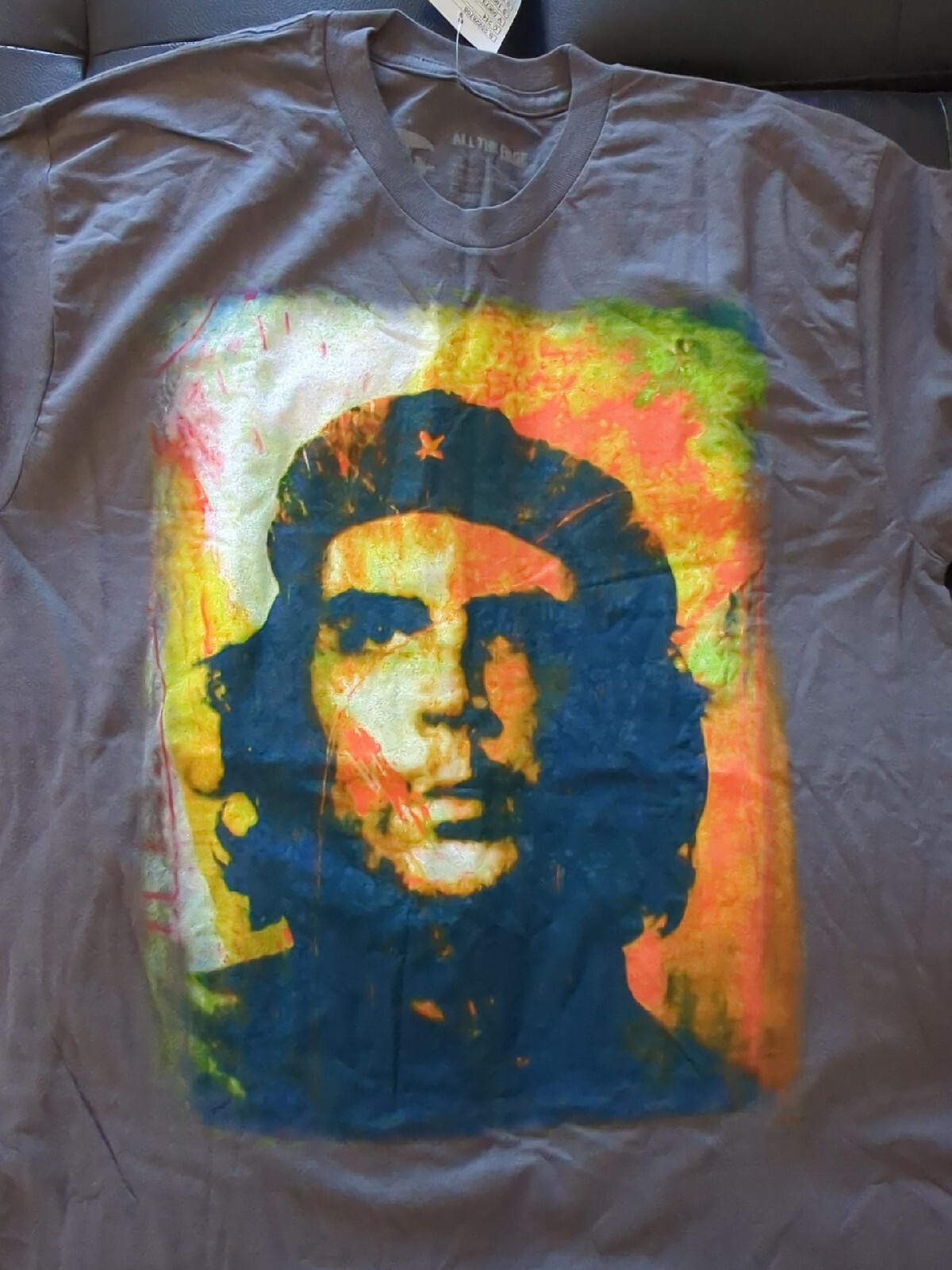 NWT Che Guevara Revolutionary T-Shirt Men's Short Sleeve Gray Graphic Print M gallery