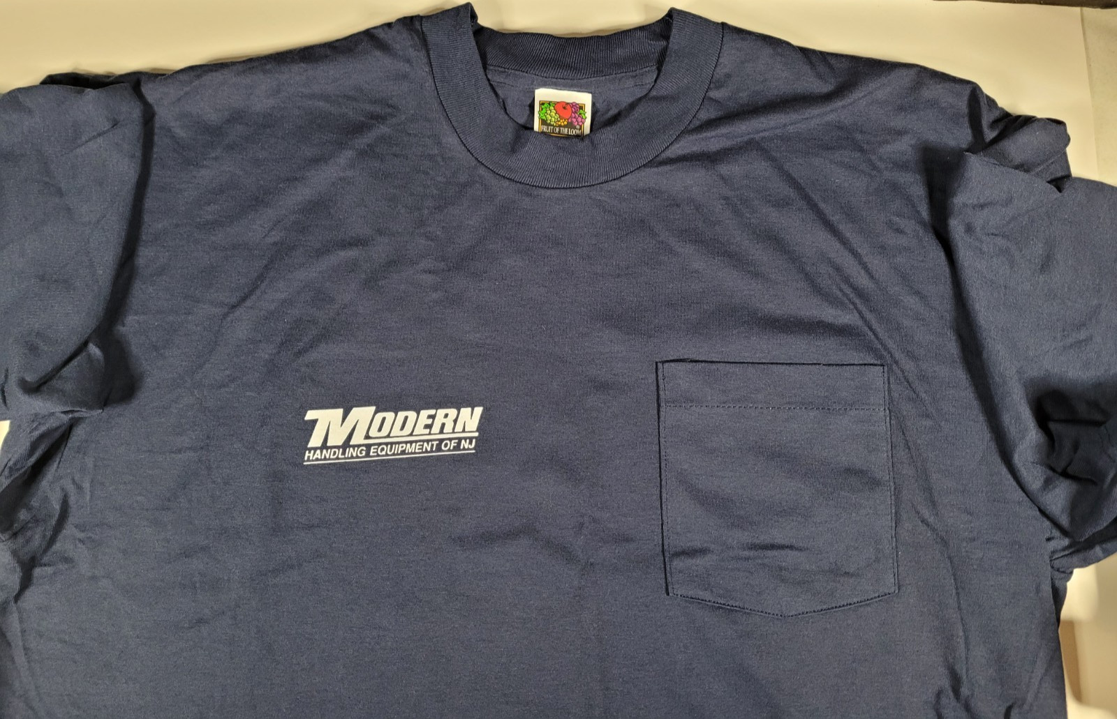 Vintage Printed Hyster Forklift Fruit of the Loom Pocket T-shirt Size XL NWOT gallery