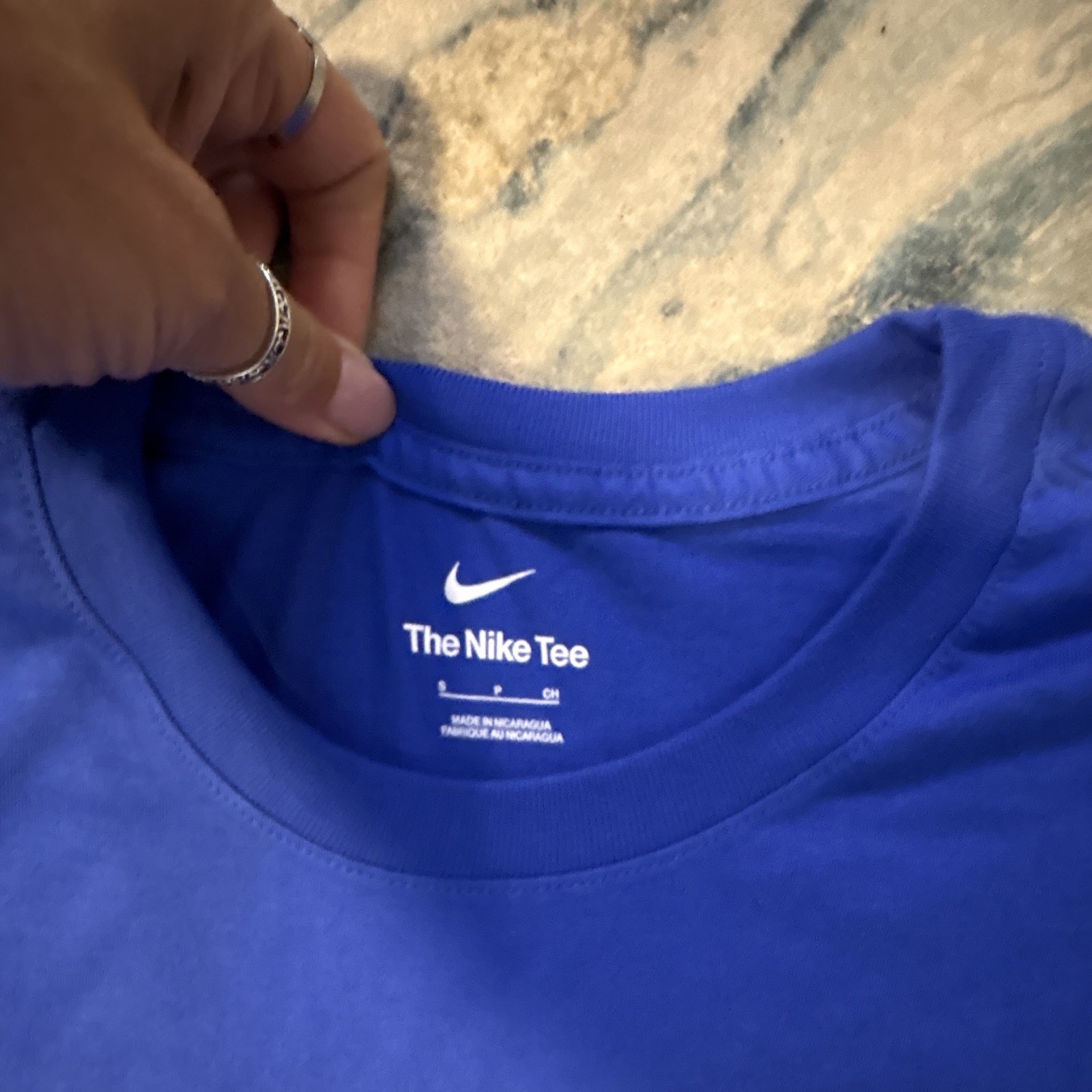Nike The Nike Tee Men's Blue Graphic Print Crew Neck T-Shirt, Blue Size M gallery