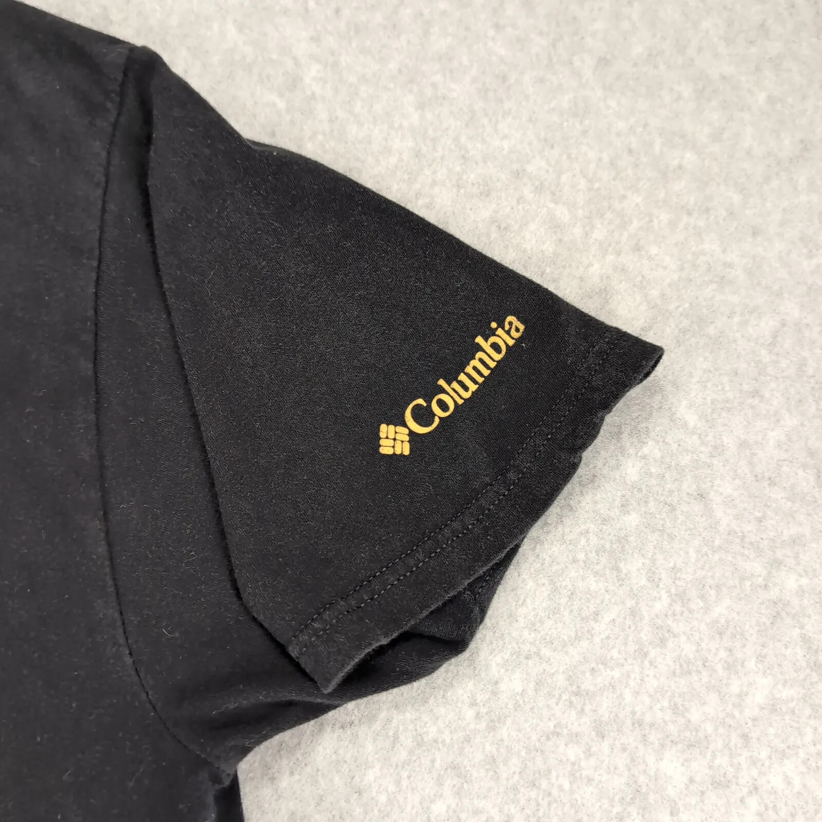 Columbia Shirt Mens Large Black Sportswear Outdoor Camp Classic Logo Spell Out gallery