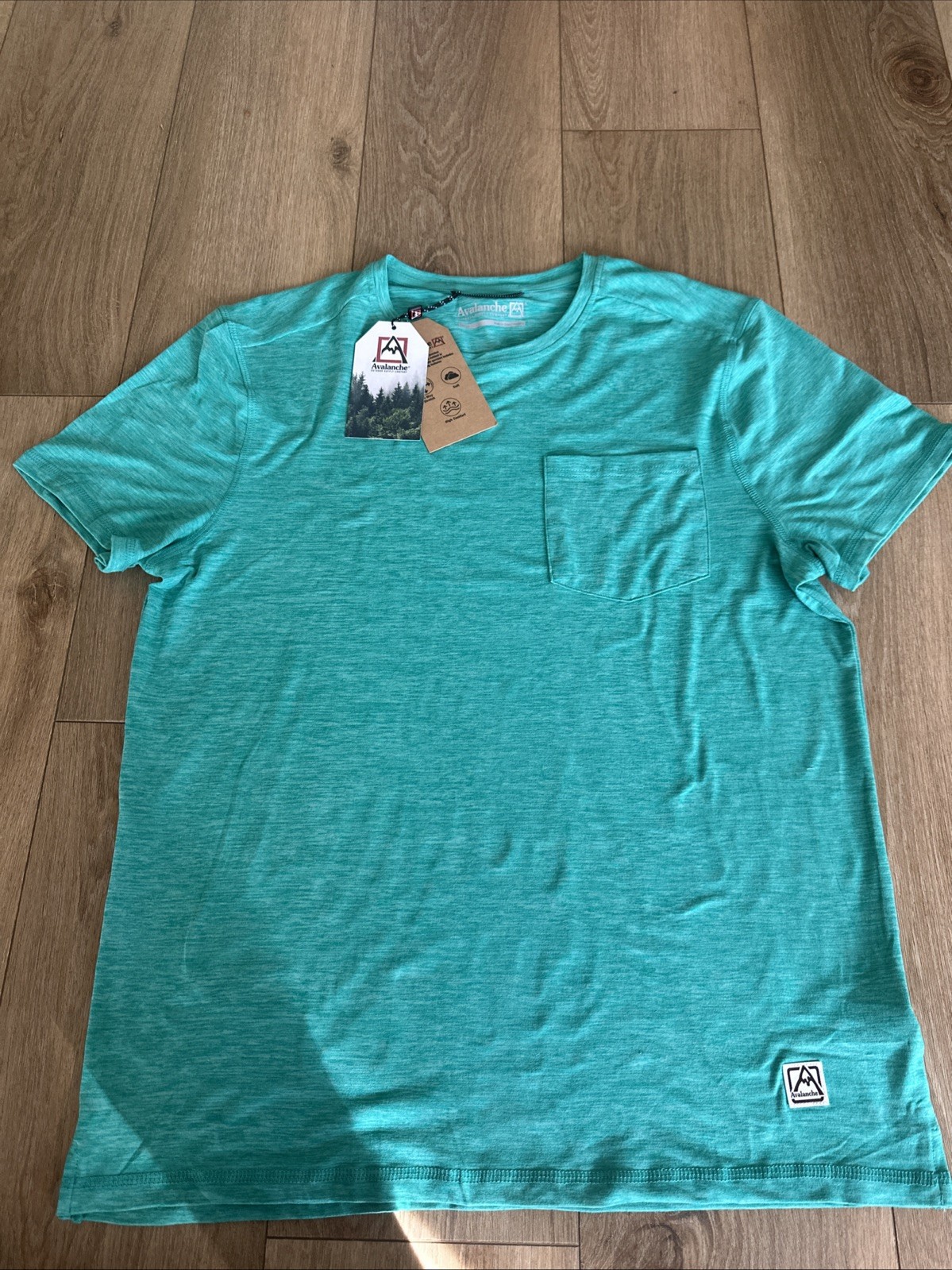 Avalanche Men’s Performance Pocket Tee 4 Way Stretch Comfort Green Heather Large gallery