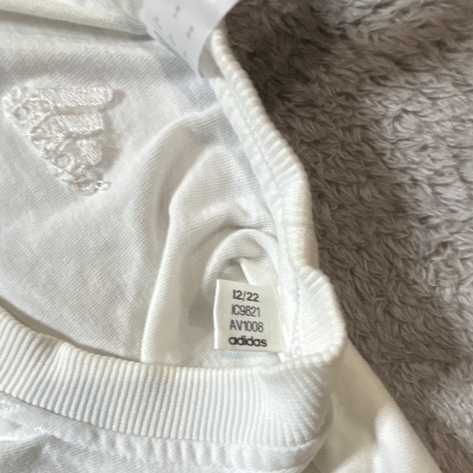 adidas Sportswear Men's White Graphic Print Crew Neck T-Shirt Short Sleeve S gallery