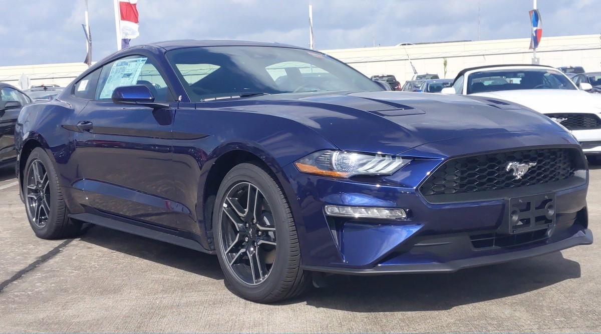 Touch Up Paint for Ford vehicles with L6, Kona Blue.
