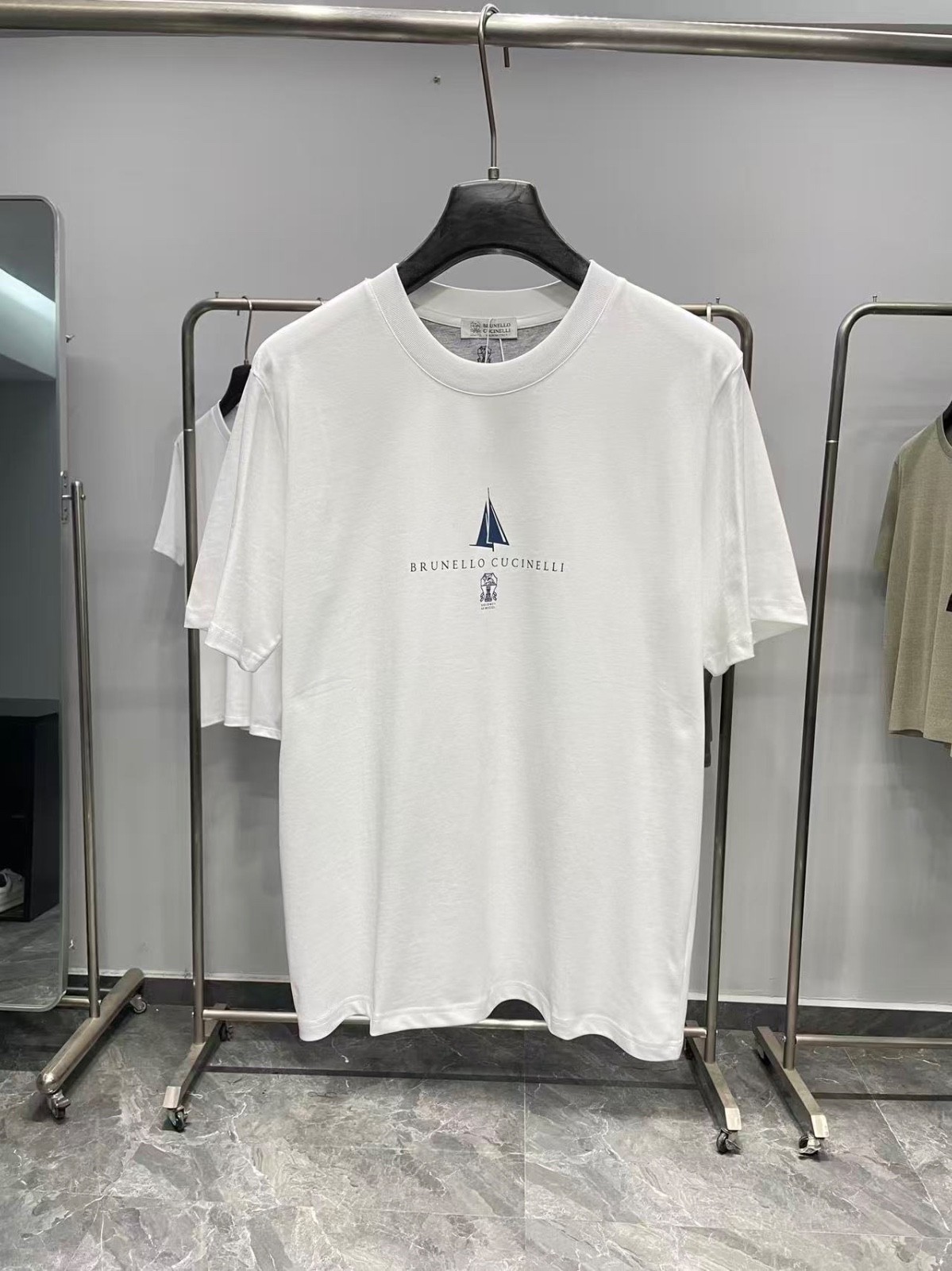 brunello cucinelli classic style white casual t-shirt Size S-2XL