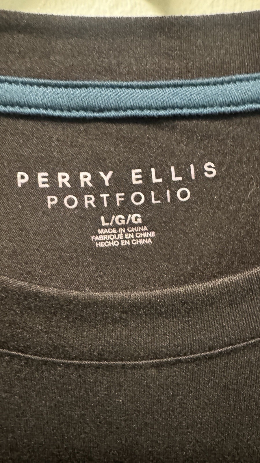 Perry Ellis Portfolio Black Crew Neck SS T-Shirt Men’s Size Large gallery