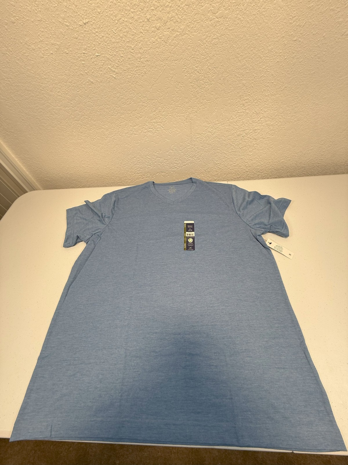 Men's Shirts, (New w/tags), George, Jersey knit/Short Sleeve Tee, XL, (46-48) gallery