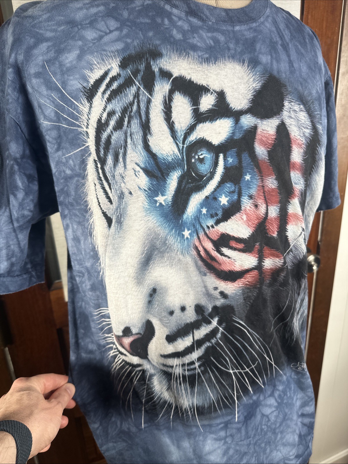 The Mountain Mens L T-shirt Blue Stars & Stripes Tiger Wildlife Dyed Printed USA gallery