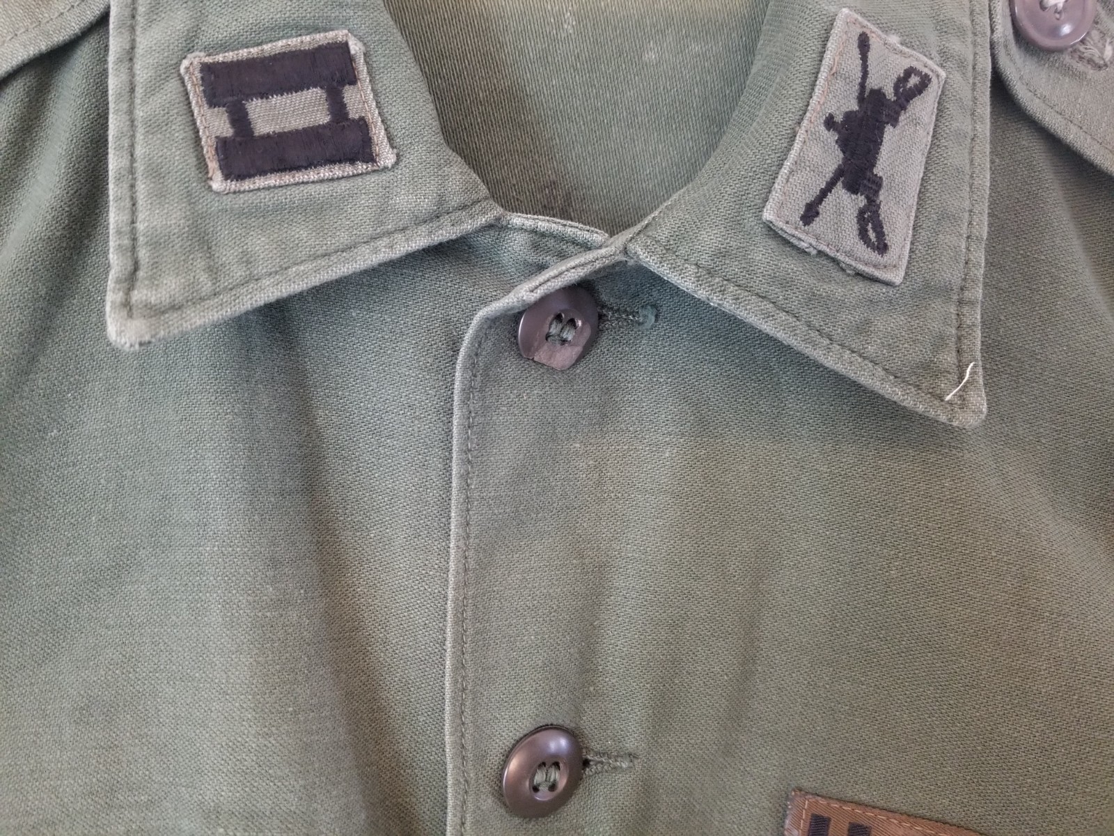 US Army Men's Military Uniform Shirt Blouse Cotton OG-107 Olive VTG 60's Patches gallery