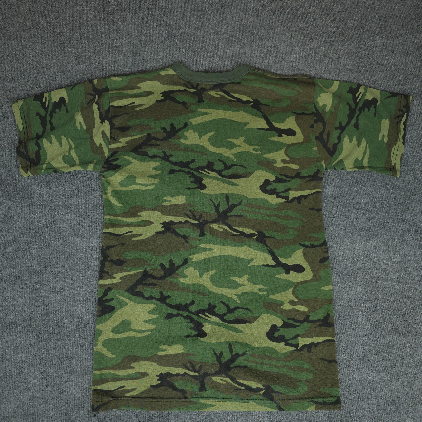 VTG Rothco Shirt Mens Large Green Woodland Camo Crewneck Military Made USA Tee gallery