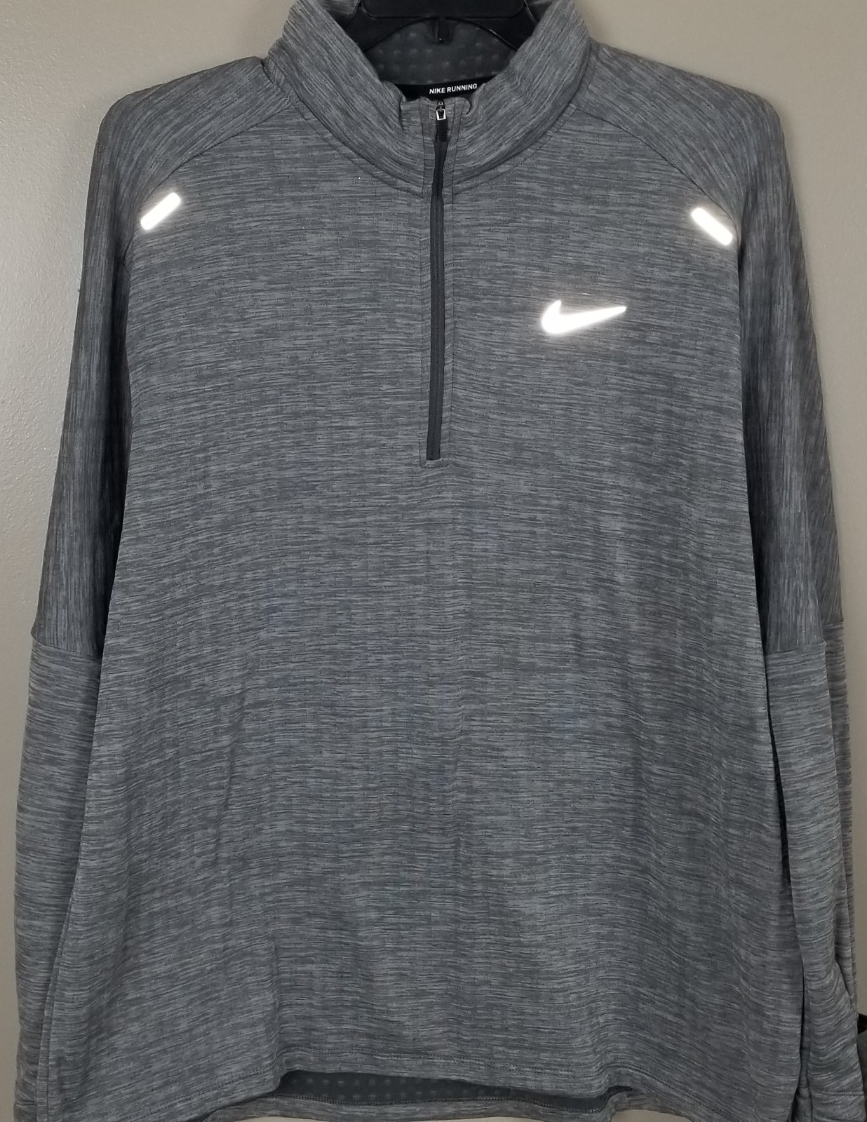 NIKE SPHERE ELEMENT RUNNING TOP SHIRT 1/4 ZIP GREY SILVER 504606-068 (SIZE 2XL) gallery