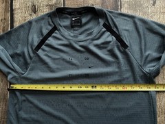 NIKE TECH PACK WICKING T-SHIRT DUSTY BLUE MENS MEDIUM EXCELLENT CONDITION