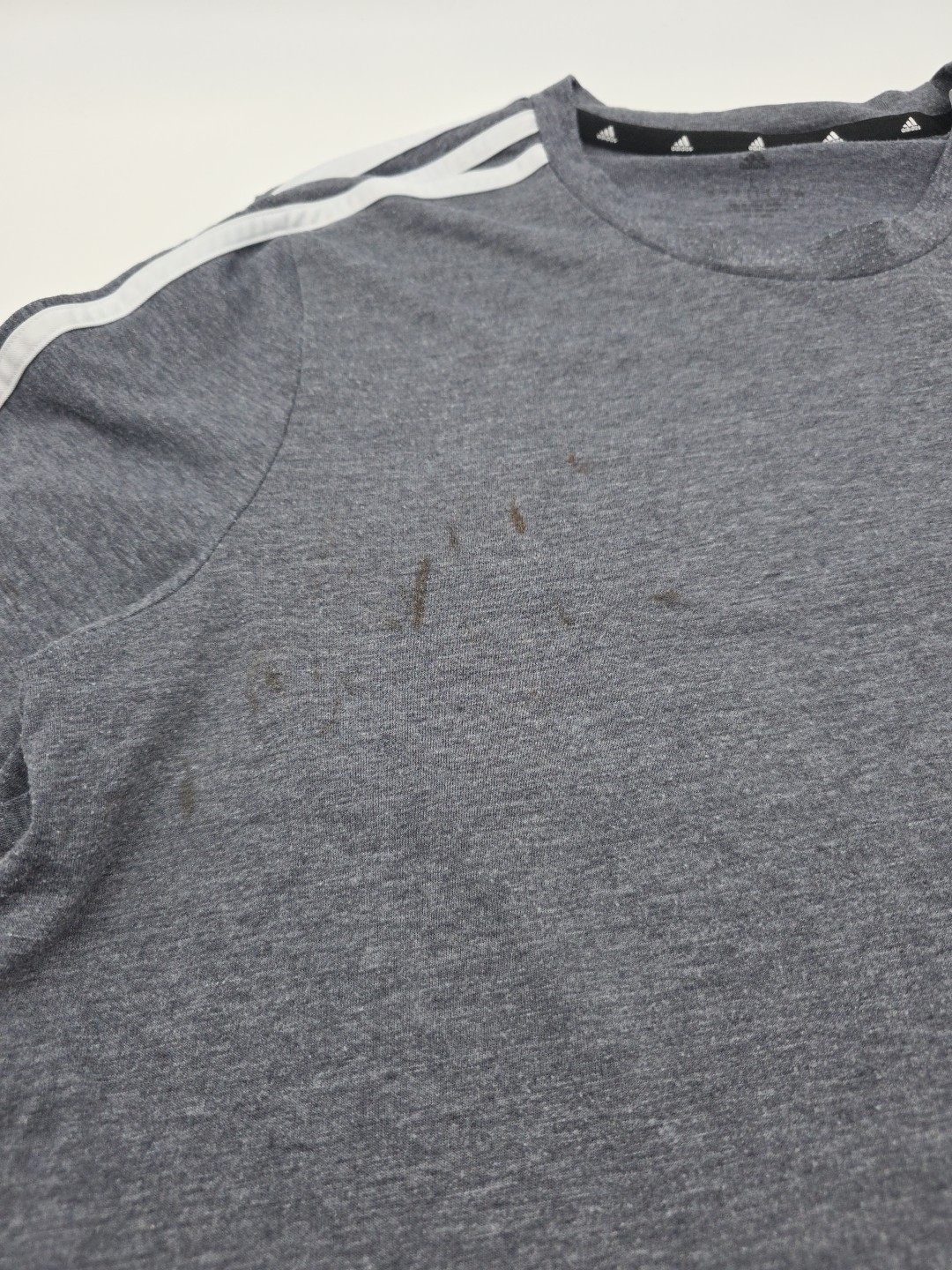 Adidas T-shirt Men Large Gray Graphic Print Logo Tee. #46055 gallery