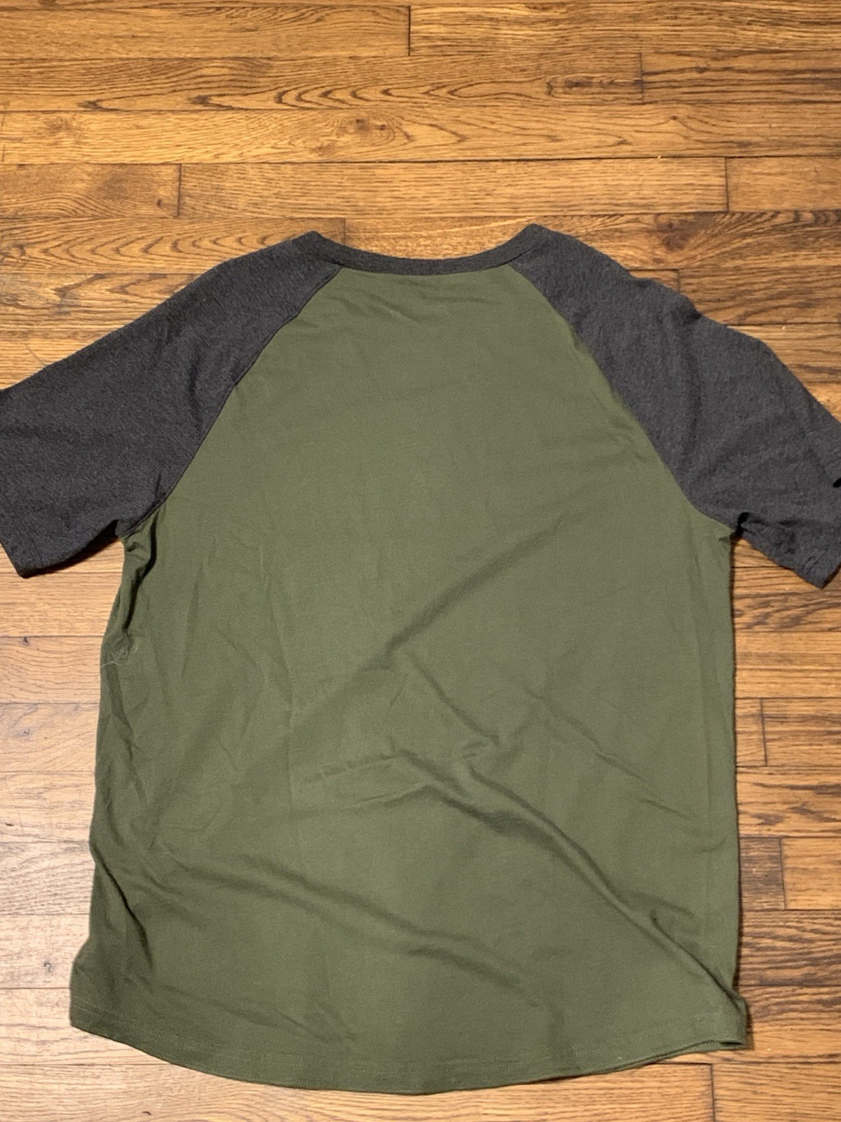 Men’s 2 Tone Olive And Gray American Eagle Short Sleeve t-shirt gallery