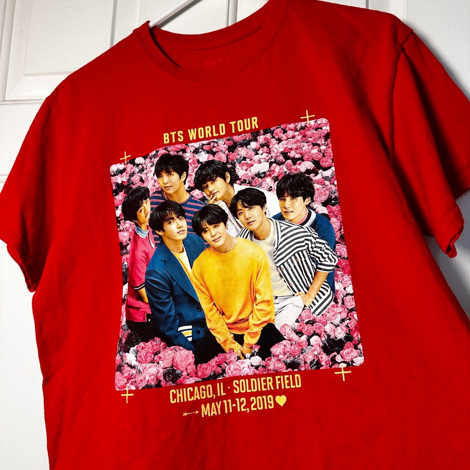 BTS World Tour 2019 Chicago Soldier Field Concert T-Shirt Red Mens Medium K-Pop gallery