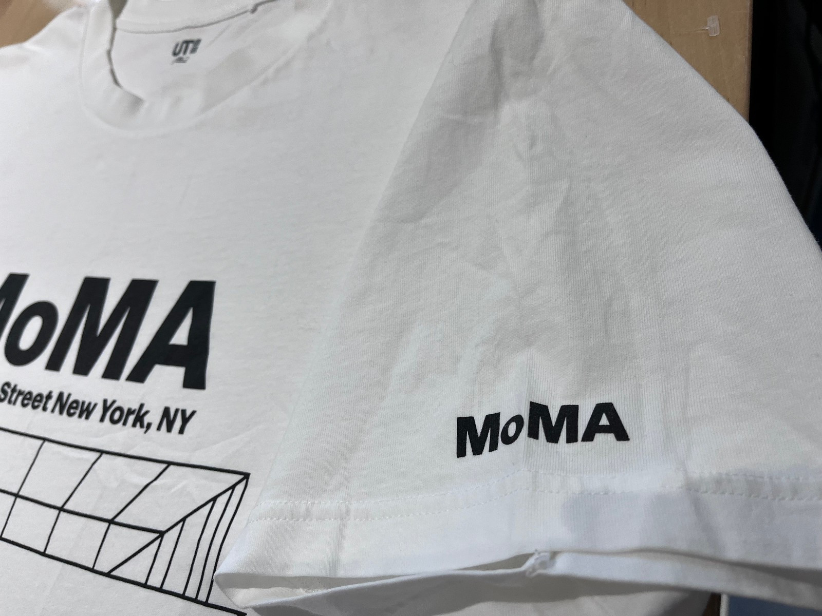 Uniqlo UT x MoMA New York Graphics WHITE T-Shirt - Men's Sz XXL gallery