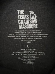 Texas Chainsaw Massacre T-Shirt – Leatherface Closeup and Running LG 20.5” X 29”