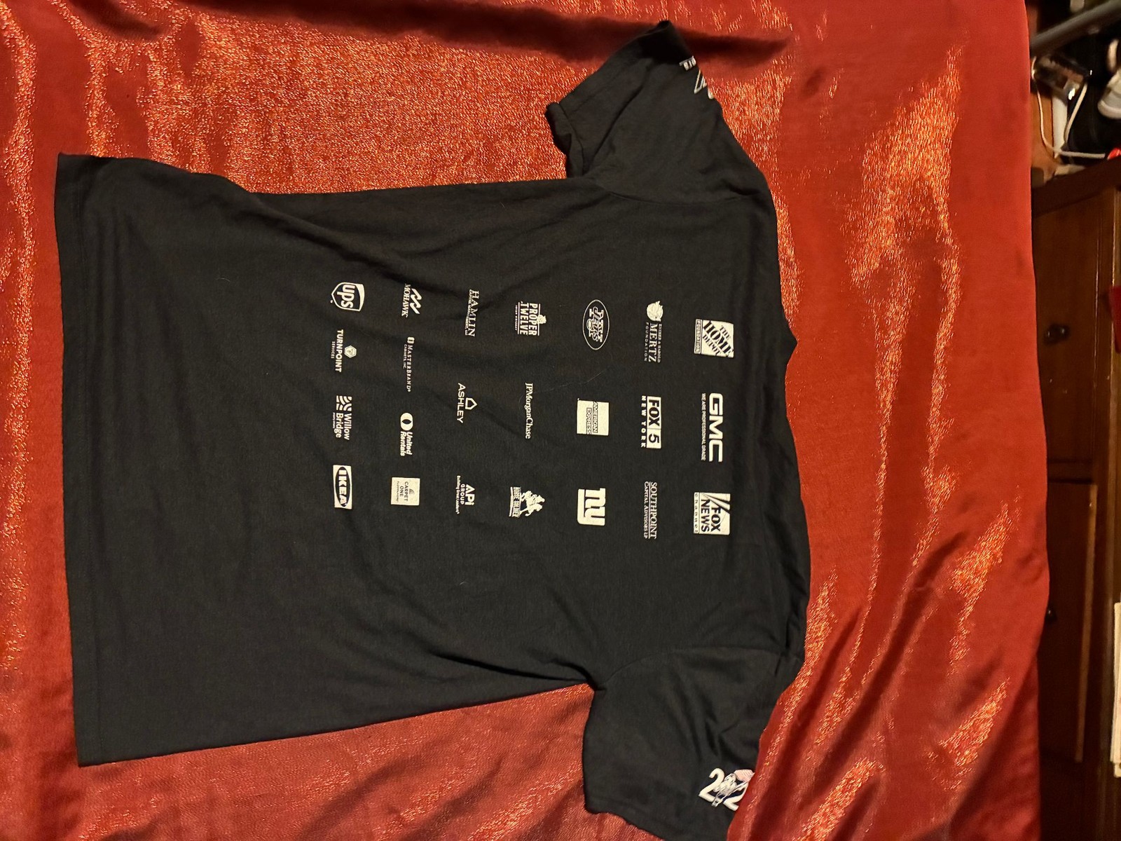 District T-Shirt Mens L I Run For Heroes Tunnel to Towers 5K Run 2014 Black gallery