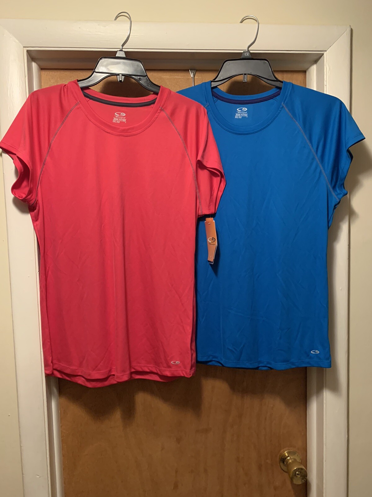 Lot Of 2 Champion Semi Fitted Athletic Workout Tee Shirt T-Shirt Top Womens XLL gallery