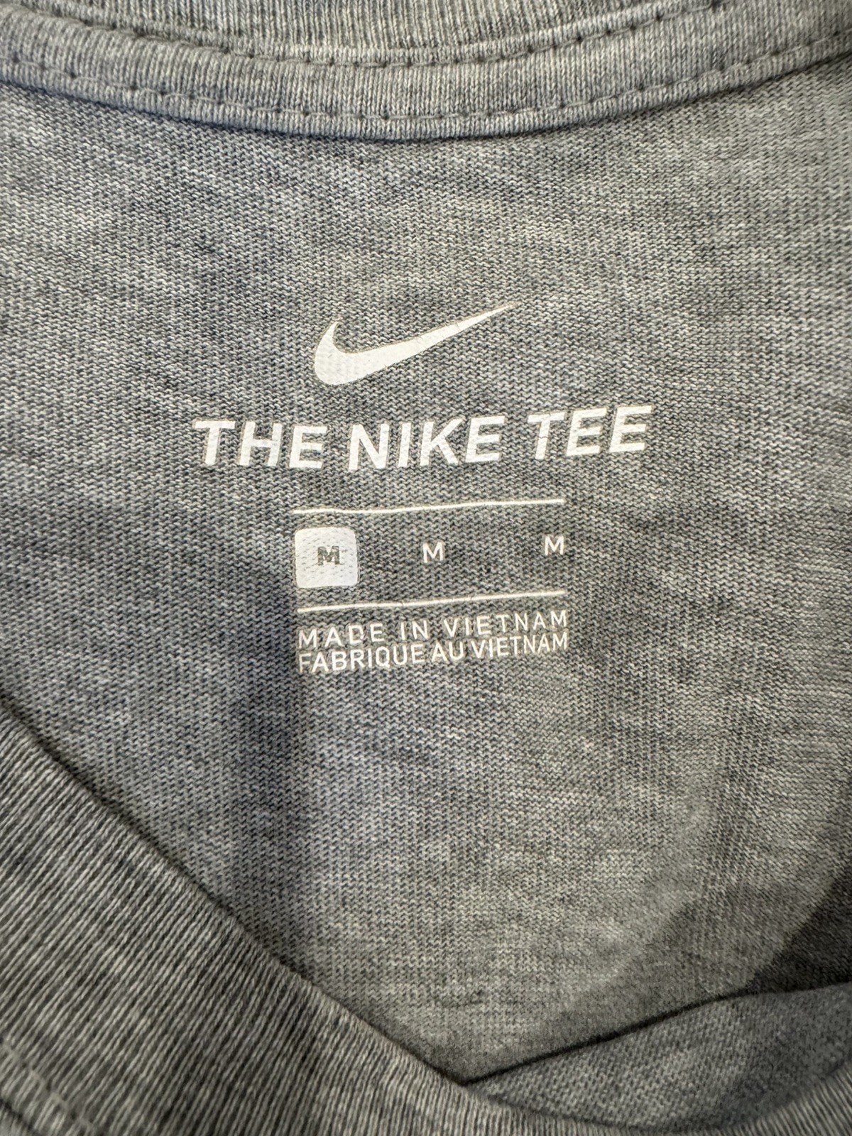Nike Sportswear NSW Block Futura Logo T Shirt MENS SIZE L Gray gallery
