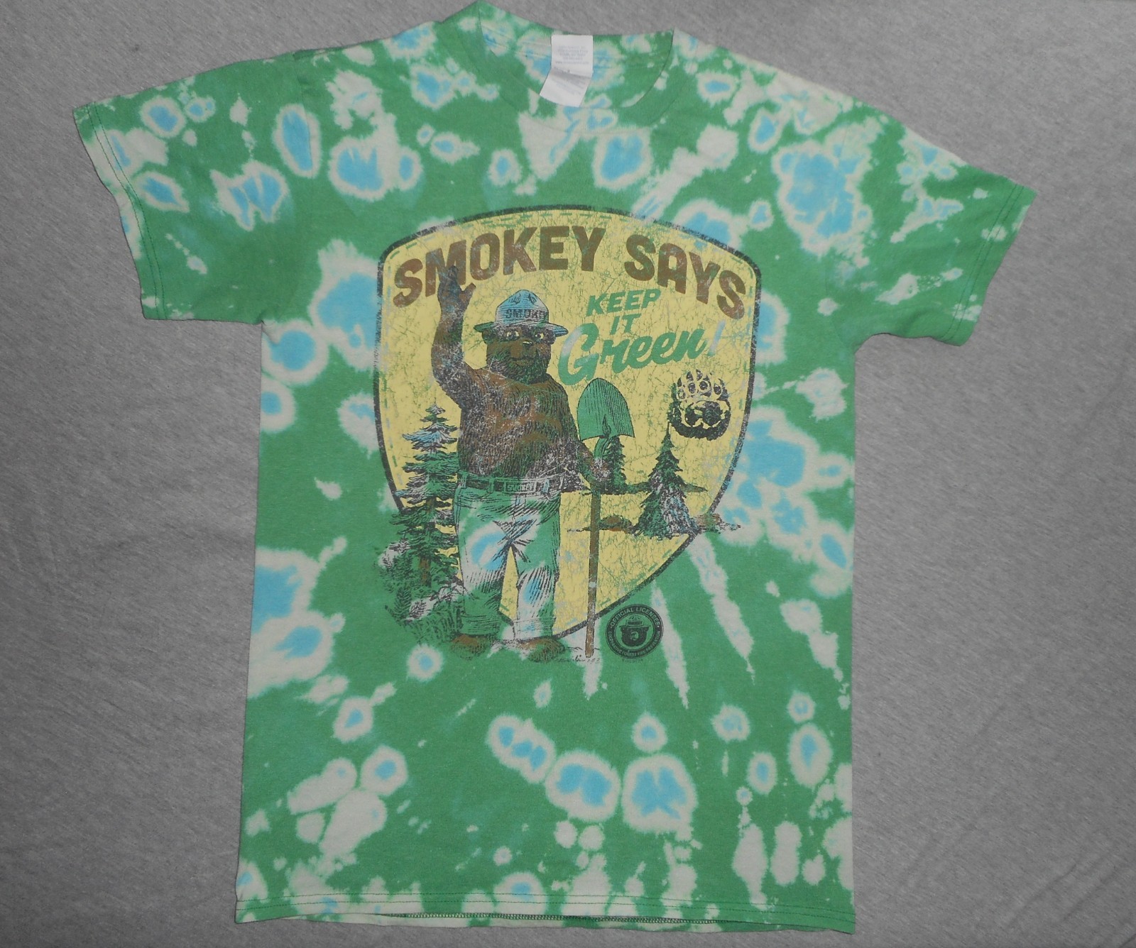VINTAGE SMOKEY THE BEAR Keep It Green Tie-Dye T-Shirt – ADULT SMALL – RARE