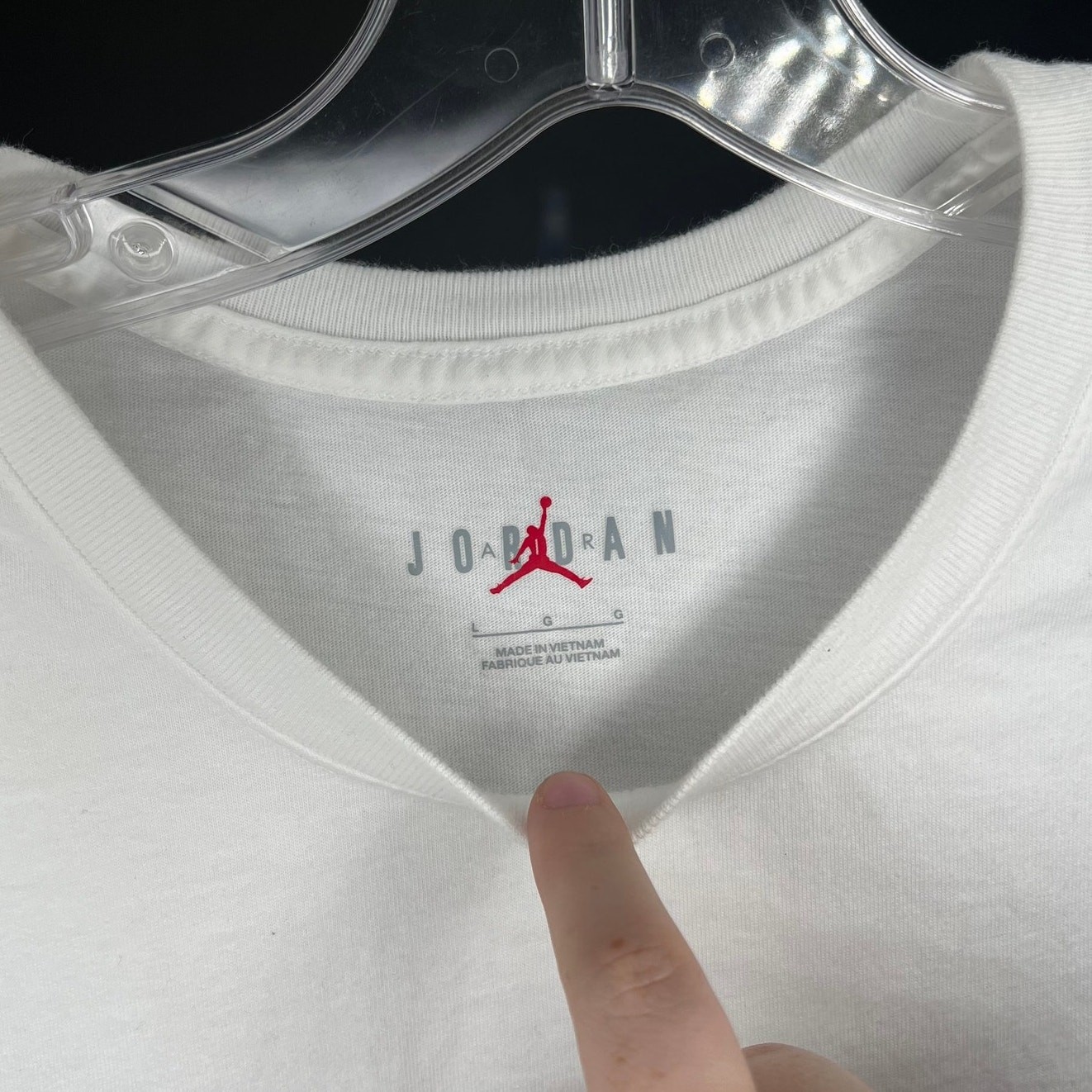 Air Jordan T-Shirt - Size Large gallery