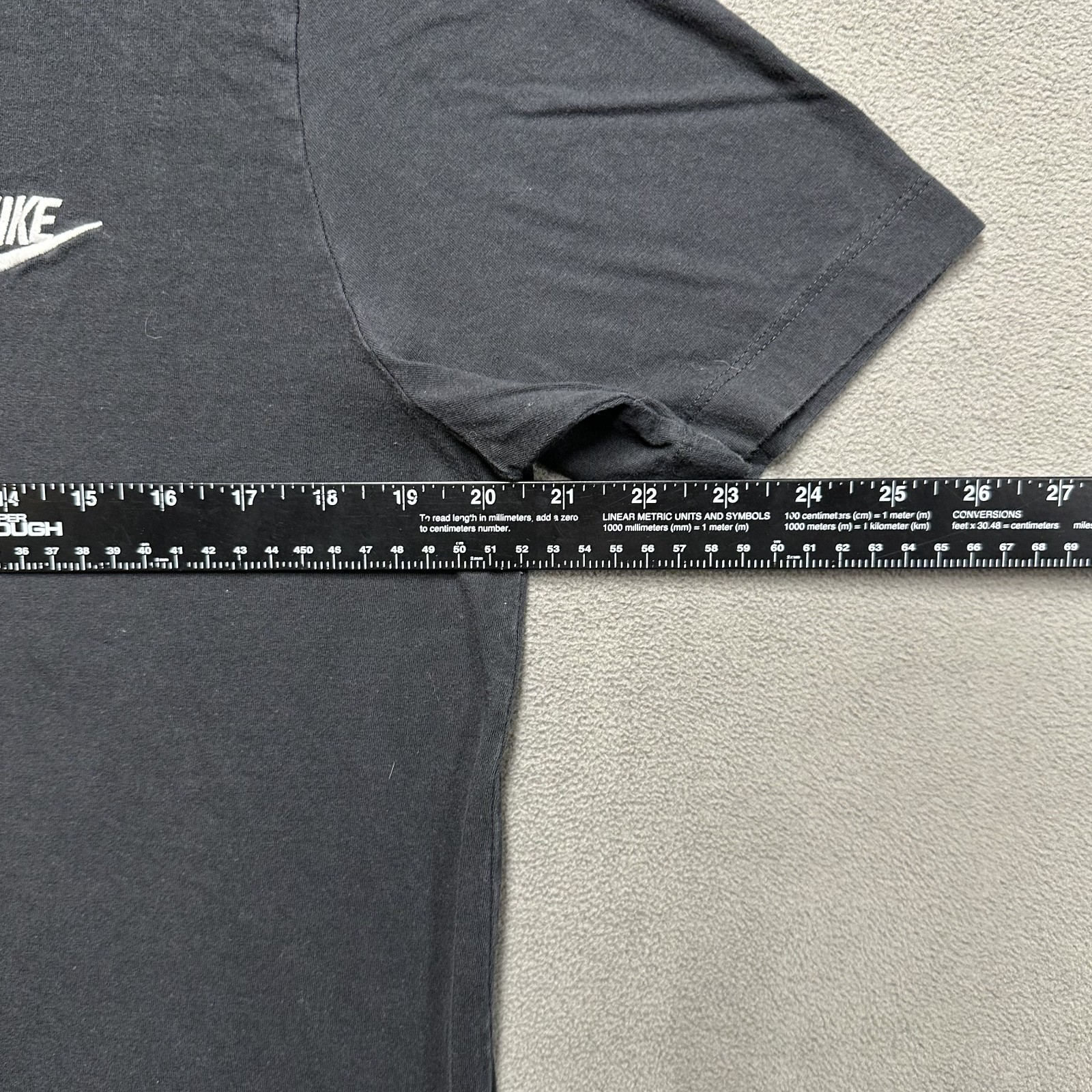 Nike Shirt Mens Large Black Short Sleeve The Nike Tee Casual Embroidered Logo gallery