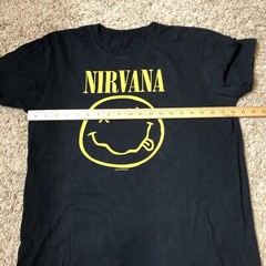 NIRVANA – Smiley Face – T SHIRT – Medium – Black