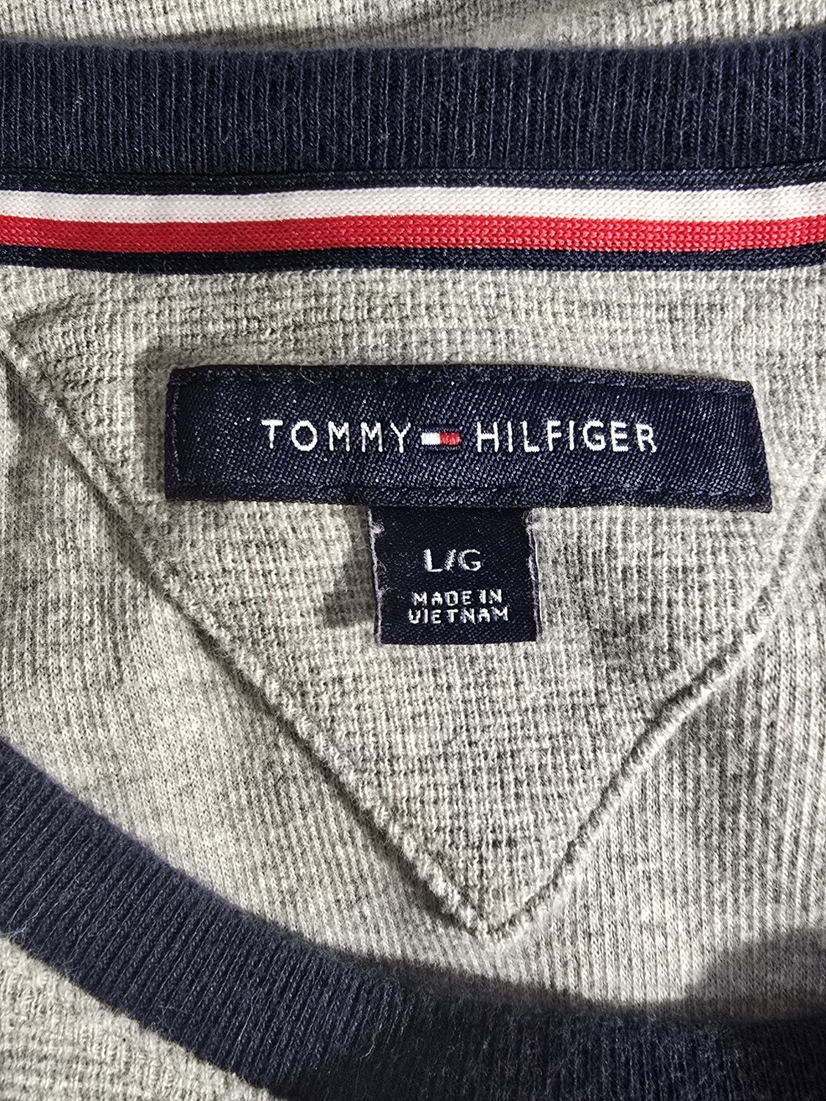 VTG Tommy Hilfiger Raglan Shirt Men’s L Gray Blue Y2K Skater Grunge Waffle gallery