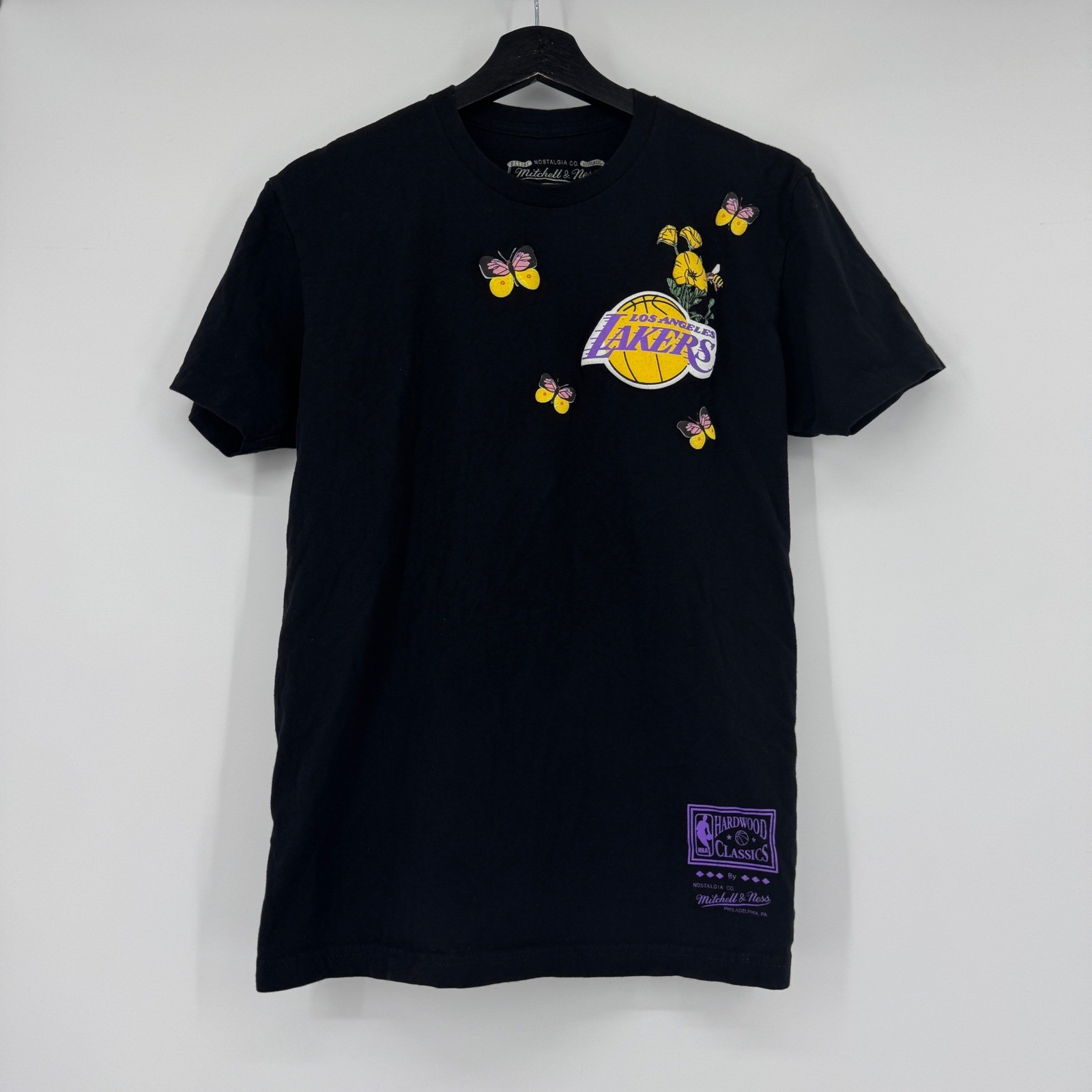 Mitchell & Ness Los Angeles Lakers Butterfly Graphic T-Shirt Black Mens Medium gallery