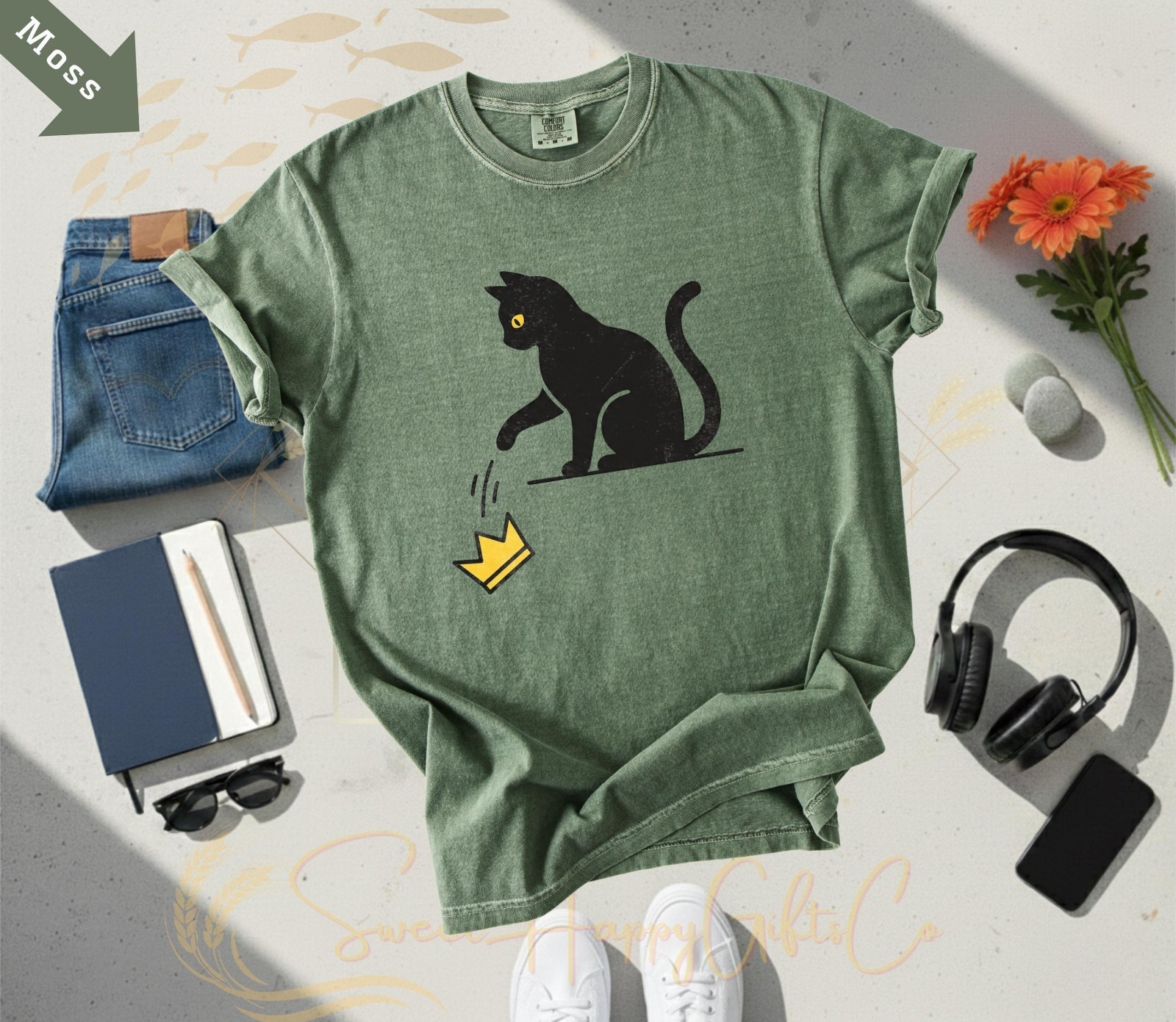 Comfort Colors  No Kings In USA Shirt   Cat T-Shirt  Black Cat Kicking