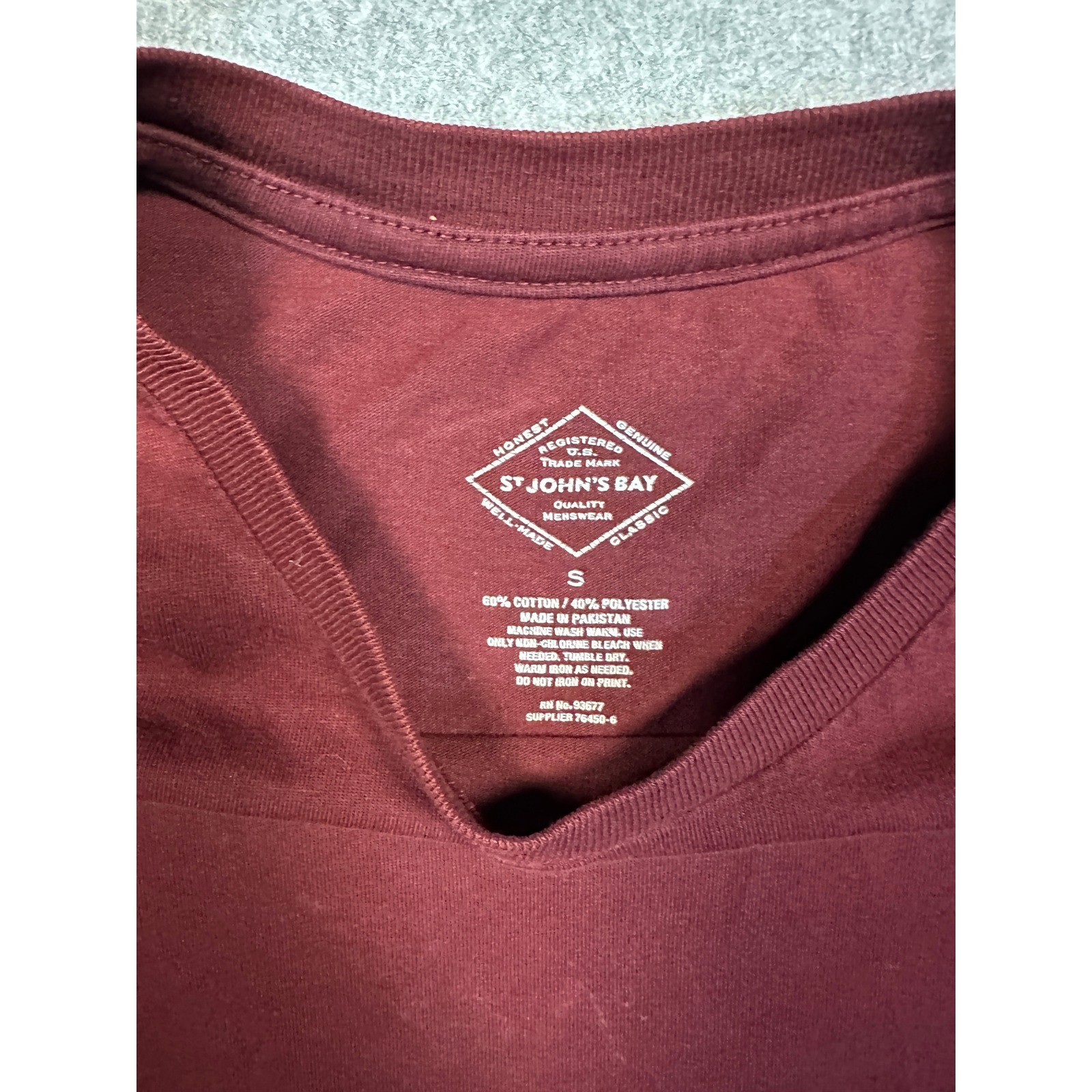 St. John's Bay Classic Menswear T-Shirt Small Burgundy Cotton Blend Short Sleeve gallery