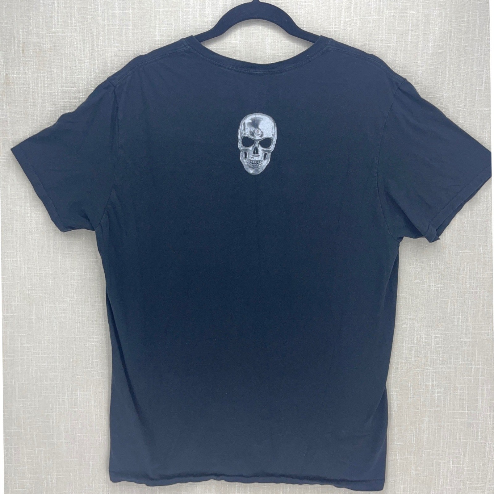 WWE Authentic Bad Bunny Black Graphic T-Shirt Large Royal Rumble Skull Merch gallery