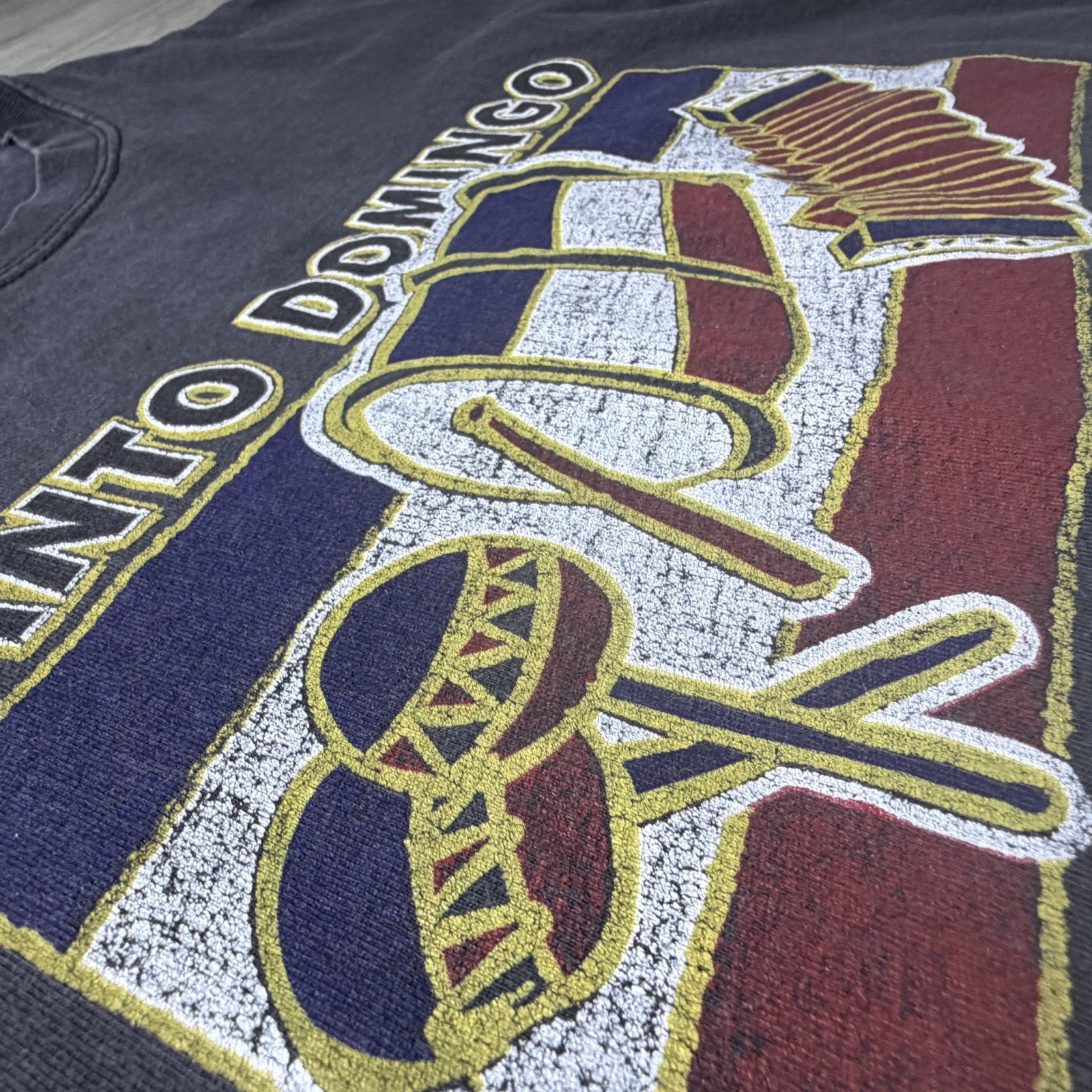 Vintage Santo Domingo Republica Dominicana Graphic T Shirt Mens L Faded Black gallery