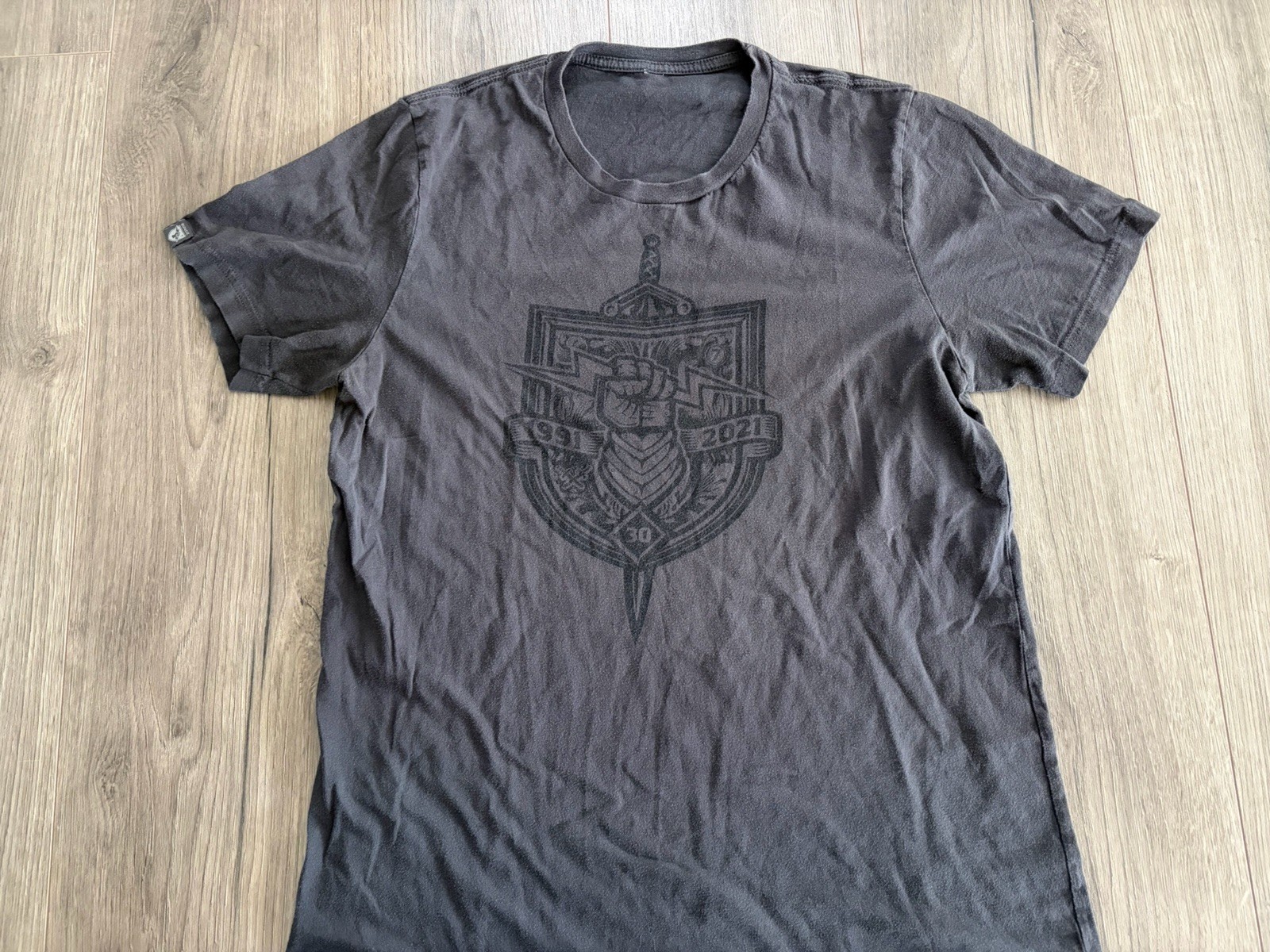 Destiny 2 Bungie 30th Anniversary Collection Shield T-Shirt (See Description) gallery