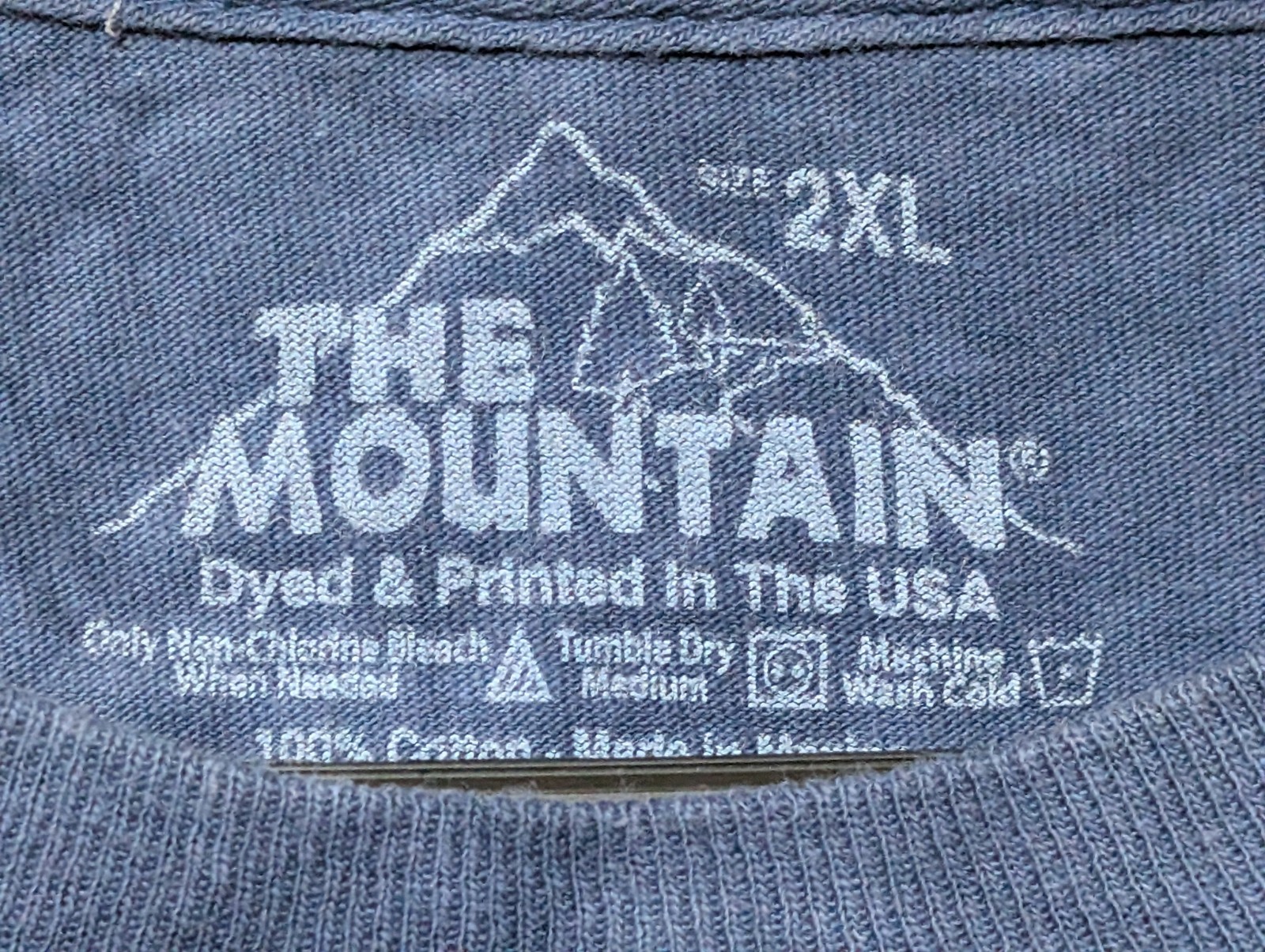 The Mountain Mens T-shirt Blue "Give Love" Pitbull Retired Logo 2XL #5728 gallery