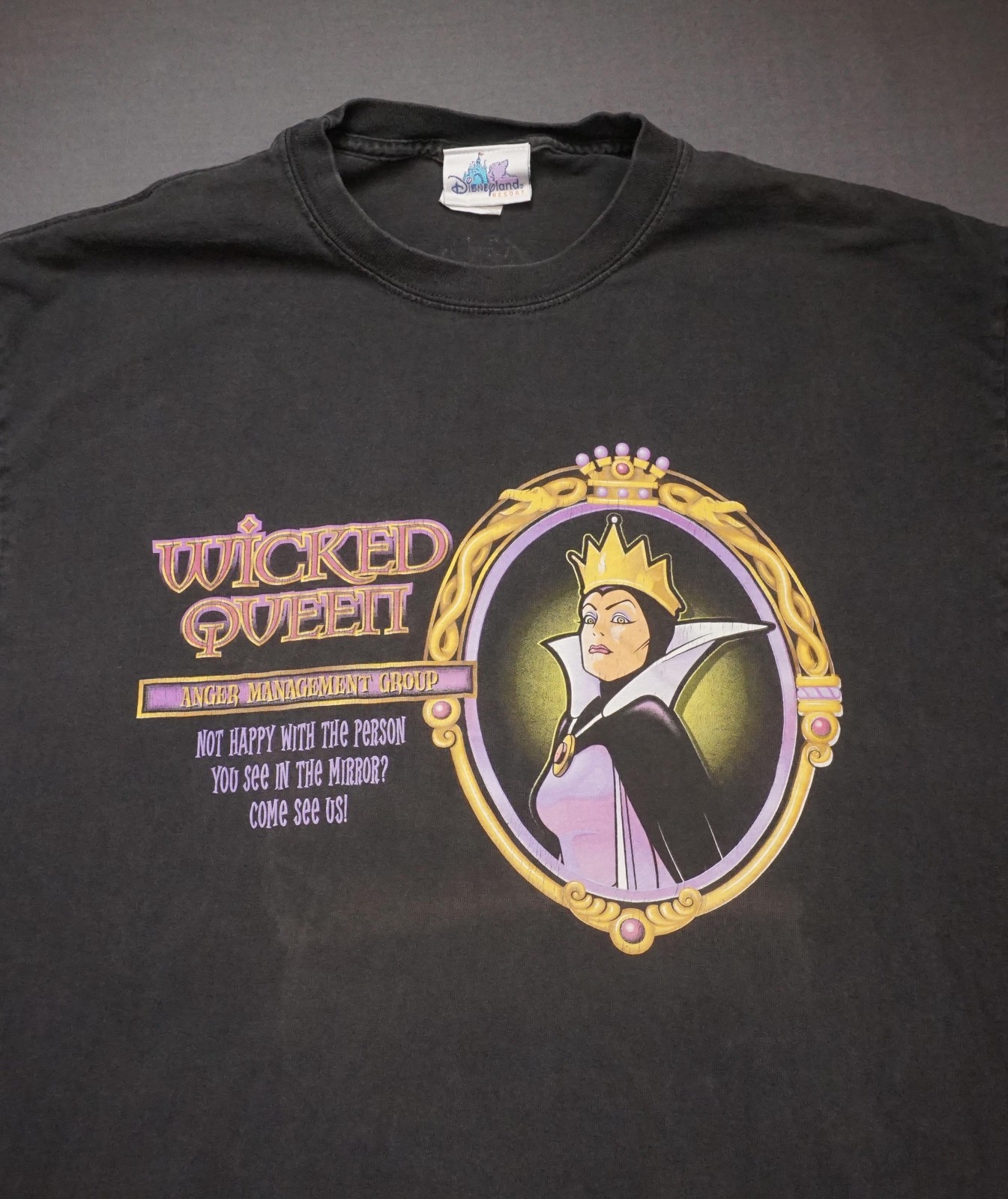 Wicked Queen Shirt Mens Large Black Disney Villains Tee Disneyland Resort