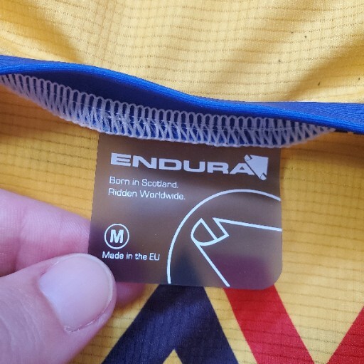 Endura Triathalon Shirt Men Size Medium Tri Run Multicolor Athlete Top Race Gym gallery