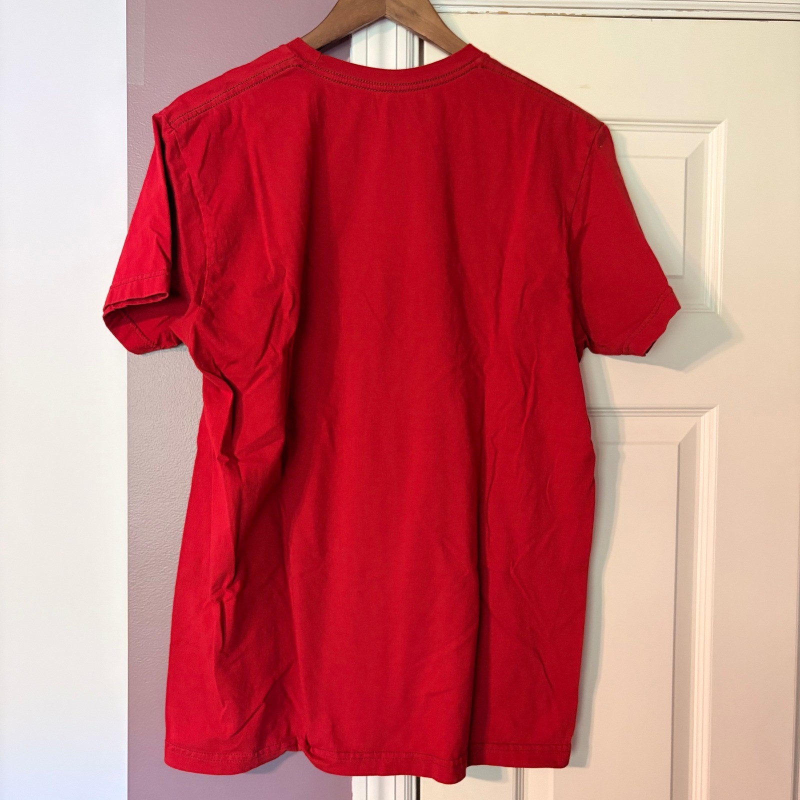 Apple Logo T-Shirt Size M Minimalist Red Tech Employee Promo Short Sleeve Tee gallery