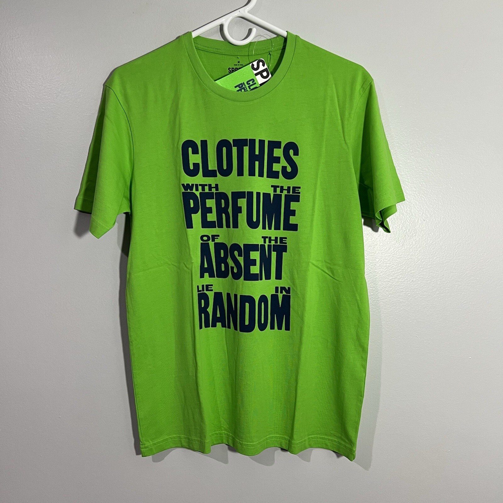 NEW SPRZ NY Uniqlo Daniel Martinez MoMA Perfume Random Green T-Shirt Mens Medium gallery