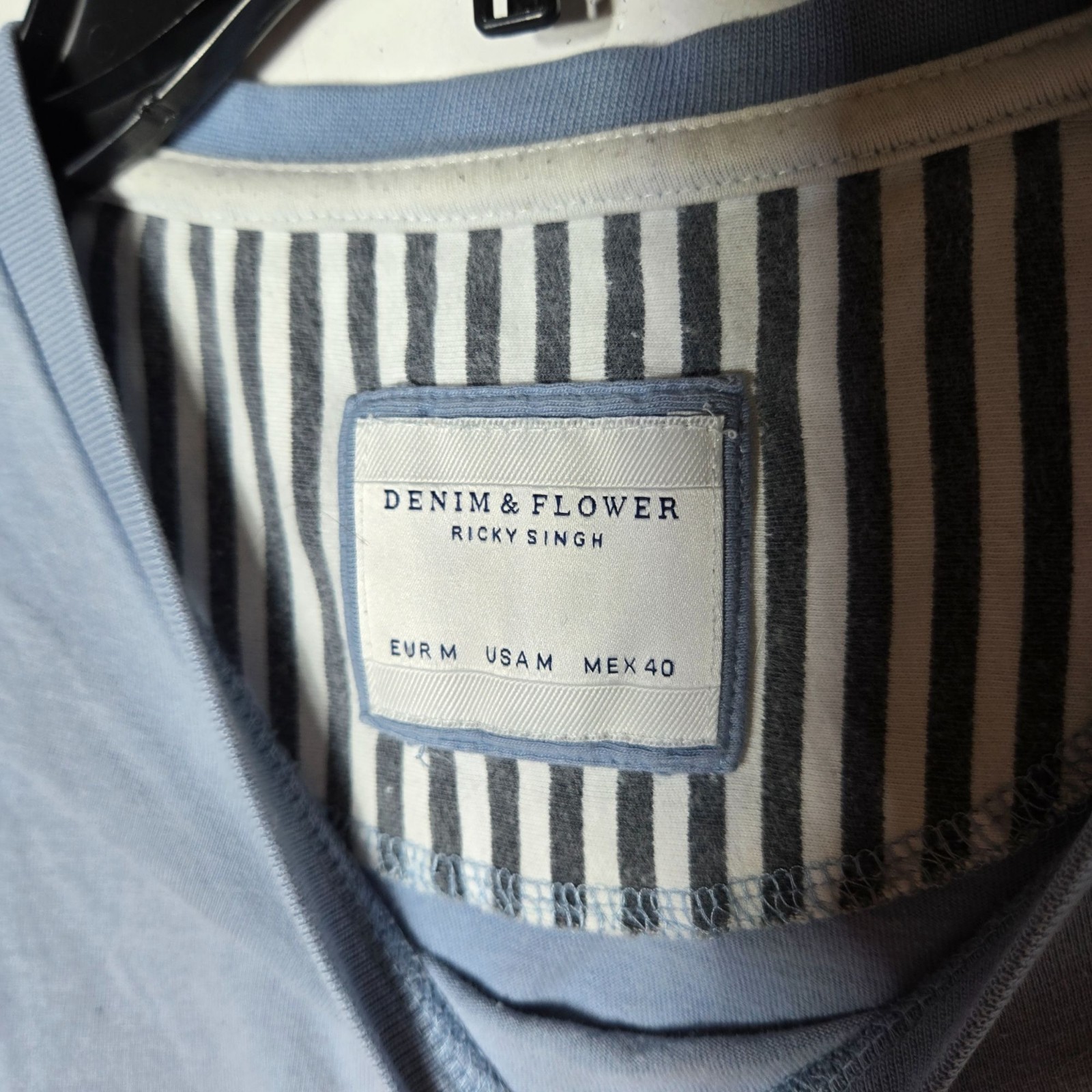 Denim & Flower Mens Blue Striped Short Sleeve Shirt Size Medium Preppy Nautical gallery