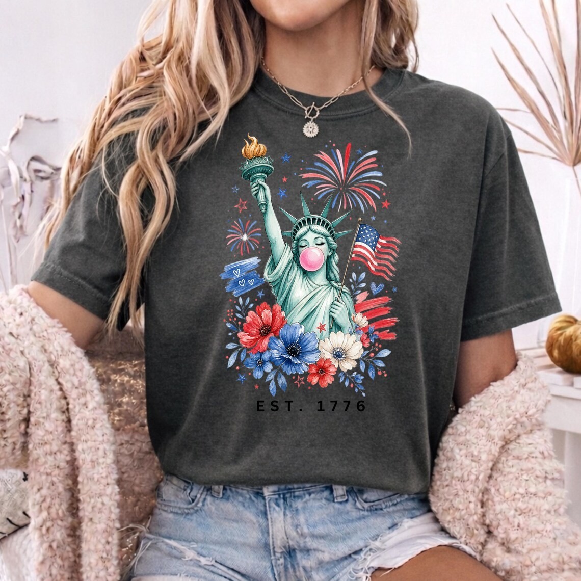 Funny Statue of Liberty Bubble Gum Shirt Cute 4th of July Women Patriotic Tee gallery