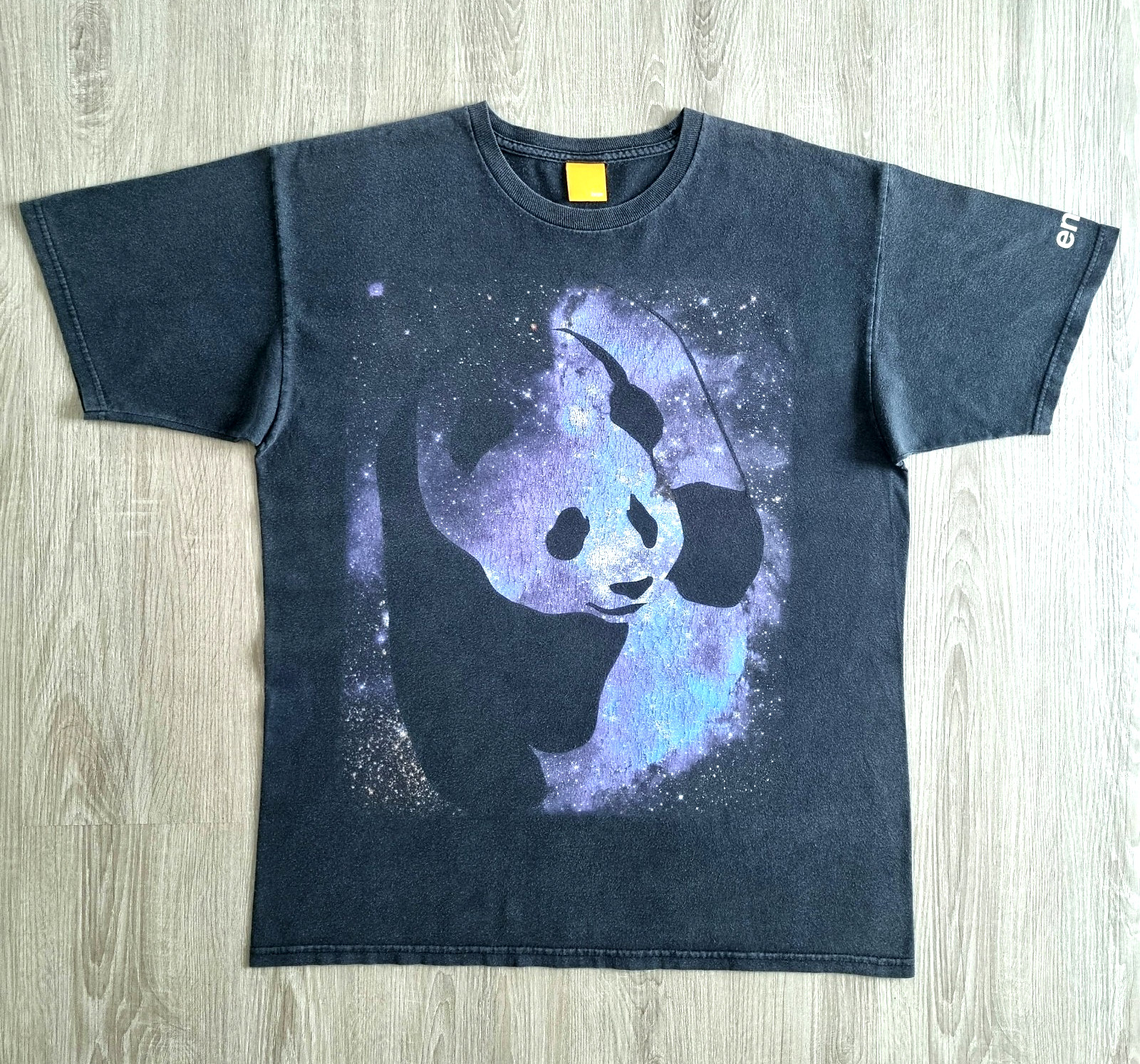 Vintage ENJOI Skateboards Shirt L Skate Panda OVP Anime Almost Blind Baker Space