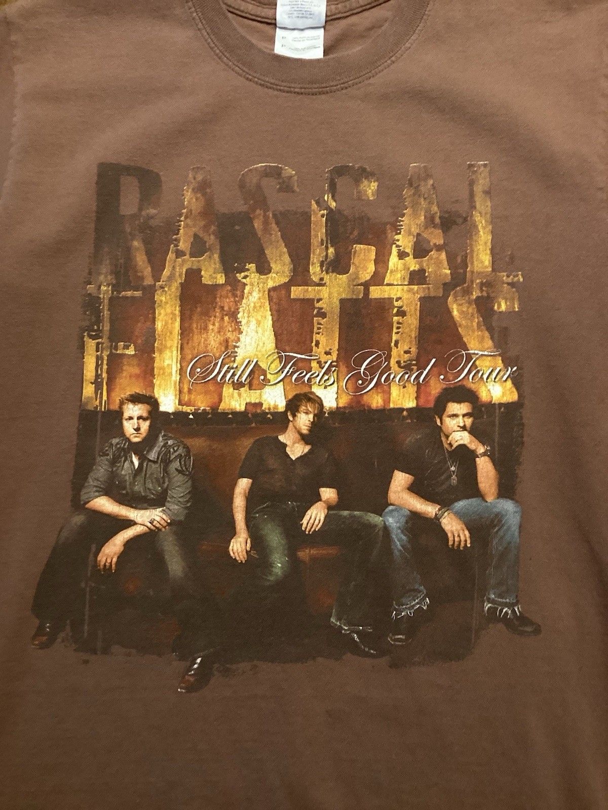 Vintage Y2K Rascal Flatts 2007 Still Feels Good Tour Shirt Size S Brown
