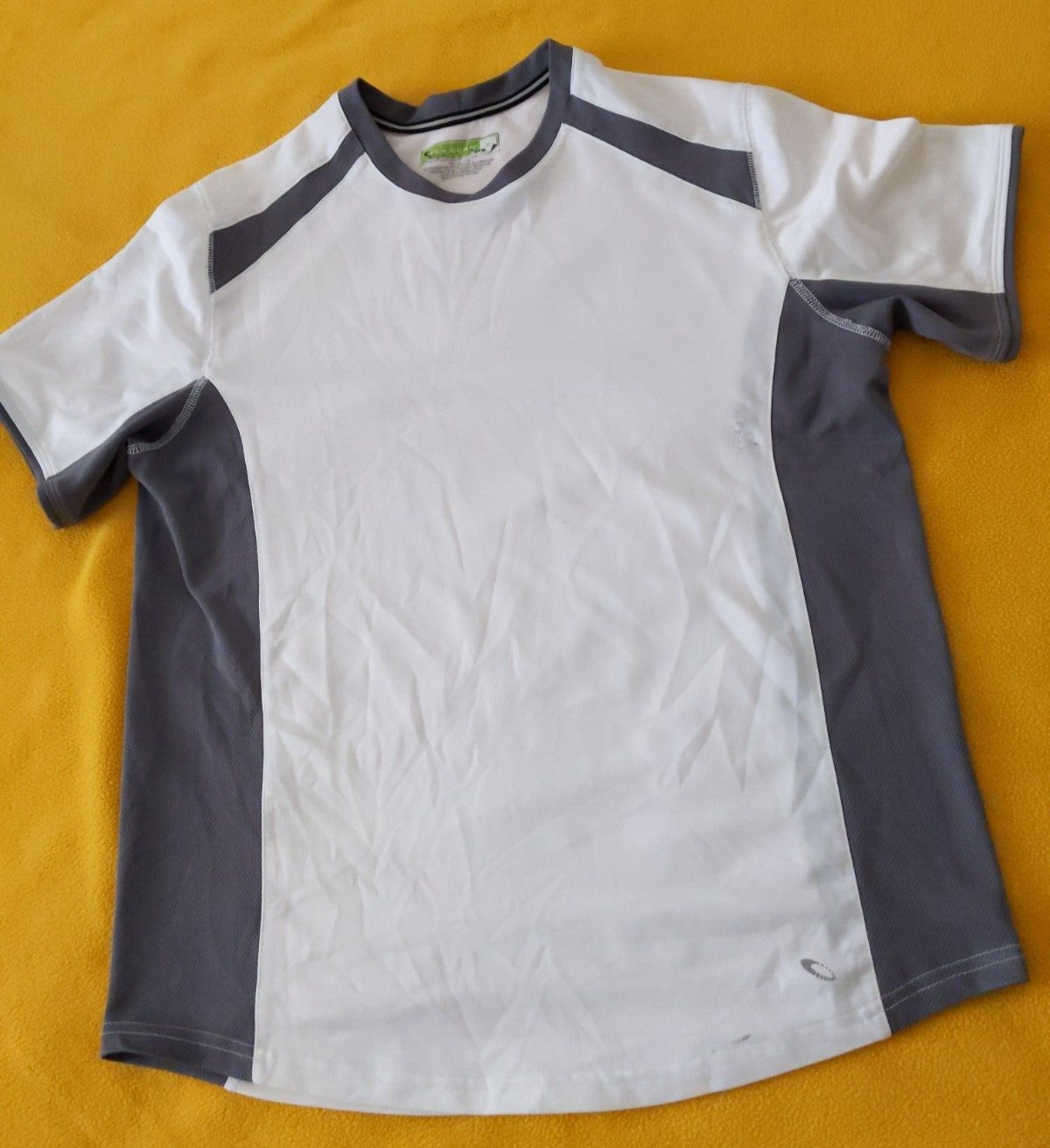 Tek Gear Mens Short Sleeve Classic Fit T-Shirt White and Gray Medium