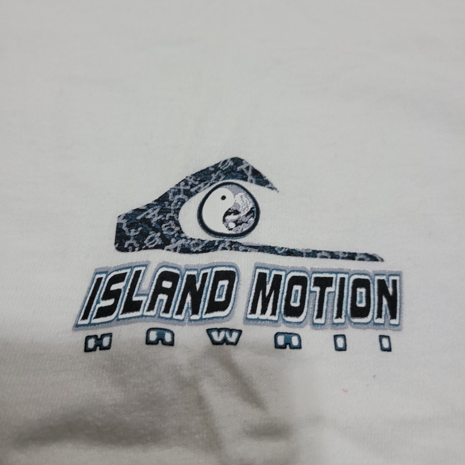 Island Motion Surf White Shirt Men Small Surf Skate Maui Honolulu Hawaii Adult gallery